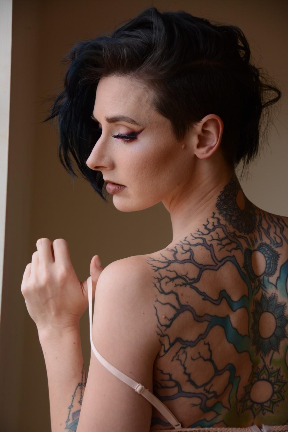 Foxy Roxy profile image