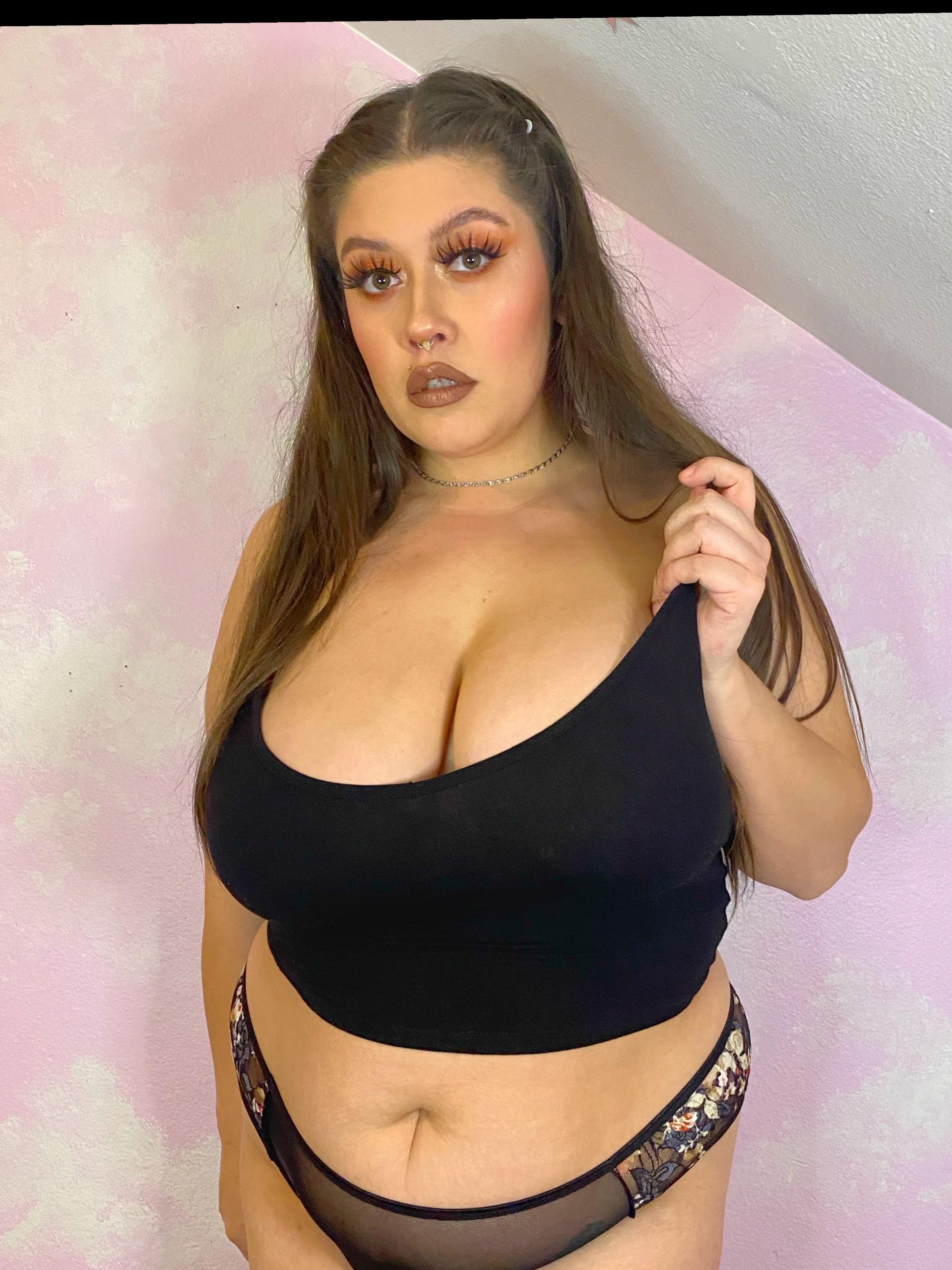 24/7 Titty Party 🎉 profile image