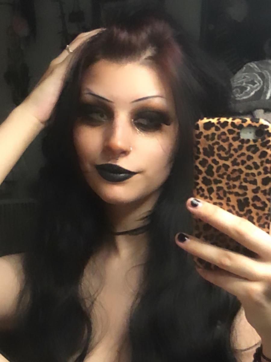 Goddess Lindsxy 🖤🔪 profile image