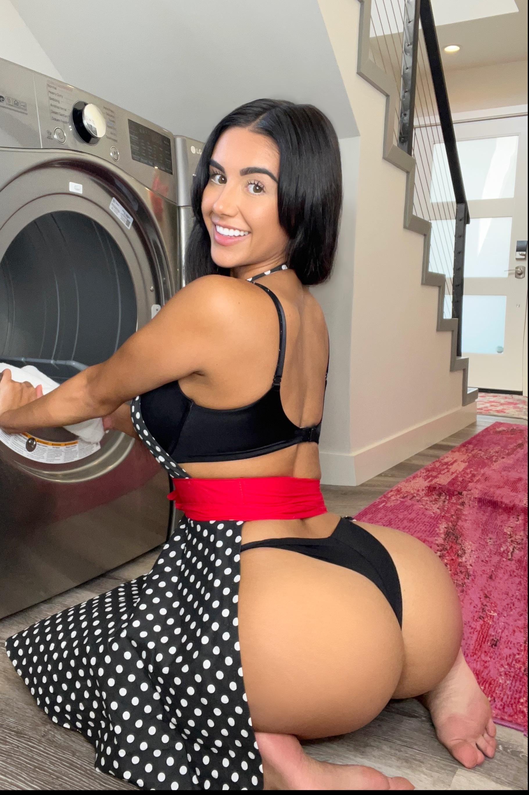 Mia Falls 🔥 profile image