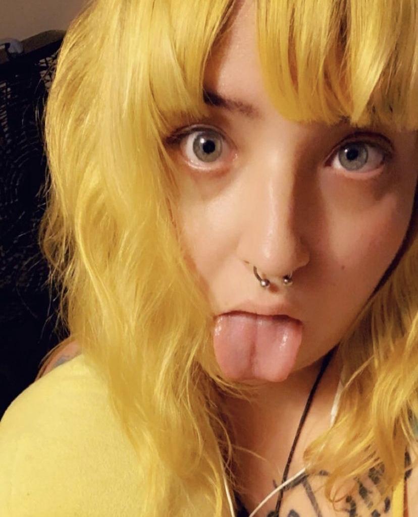 smol sunflower 🌻 profile image