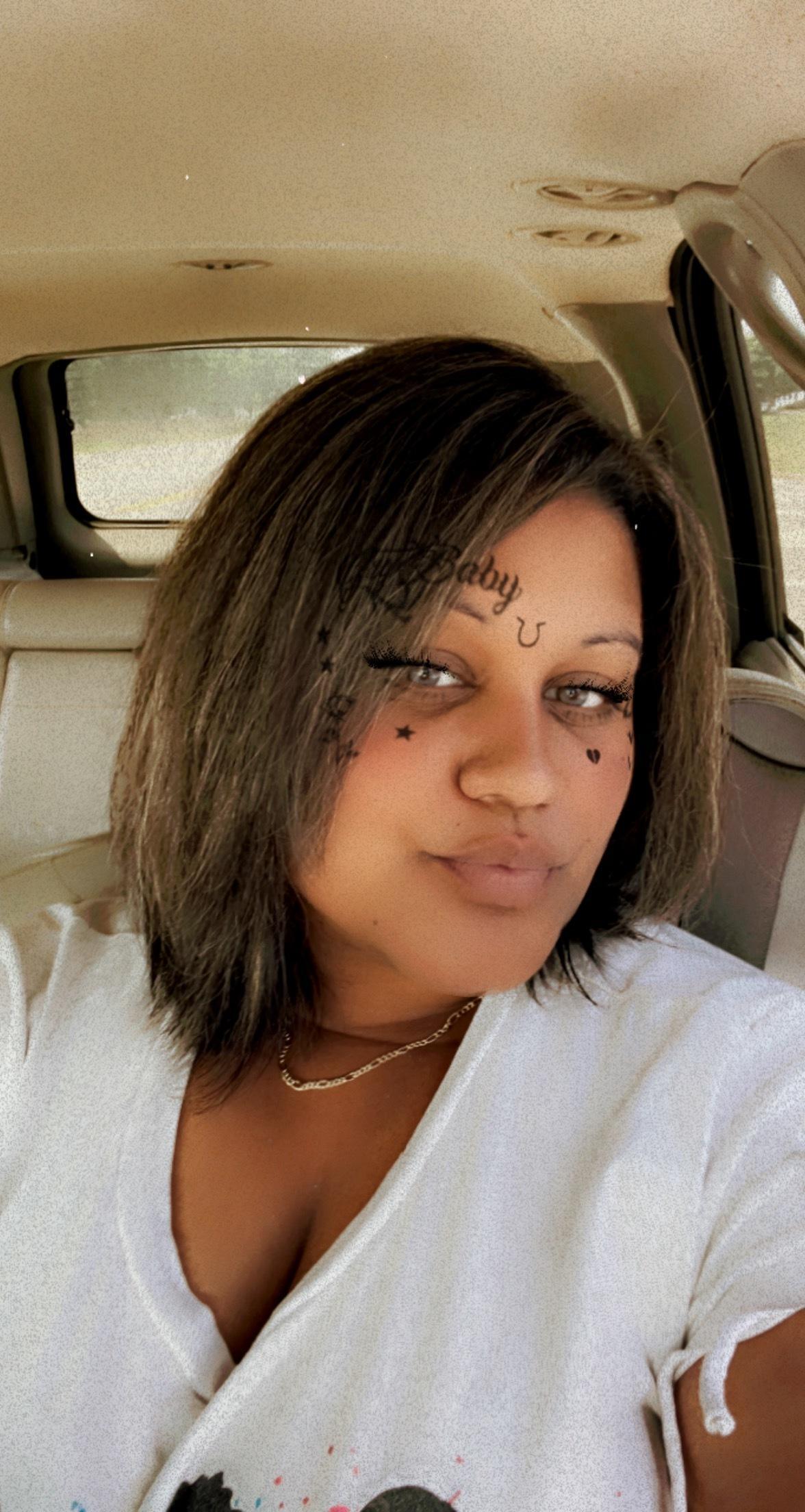 Your Big Titty queen profile image