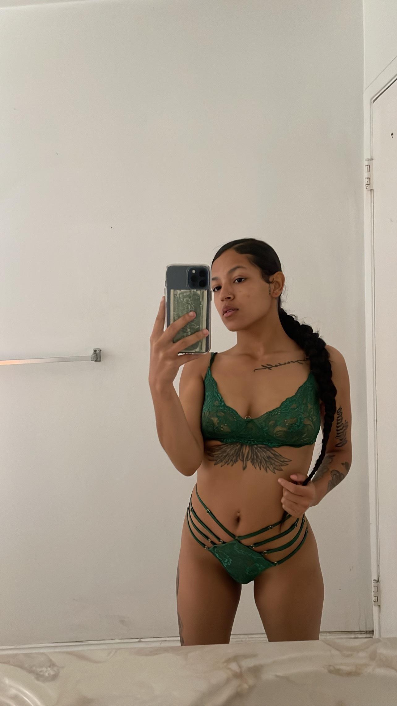 Honeyy’s Playroom profile image