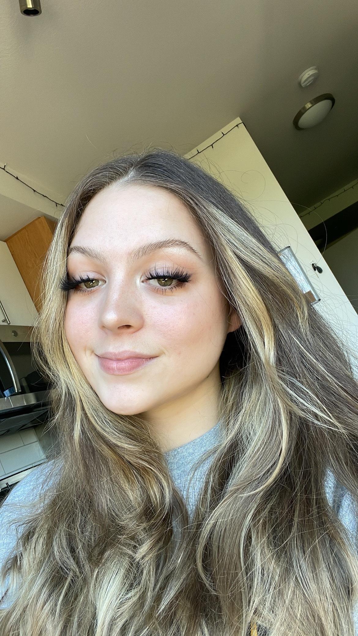 isabelle 🫶🏼 profile image