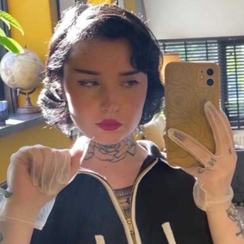 Lori Lavish profile image