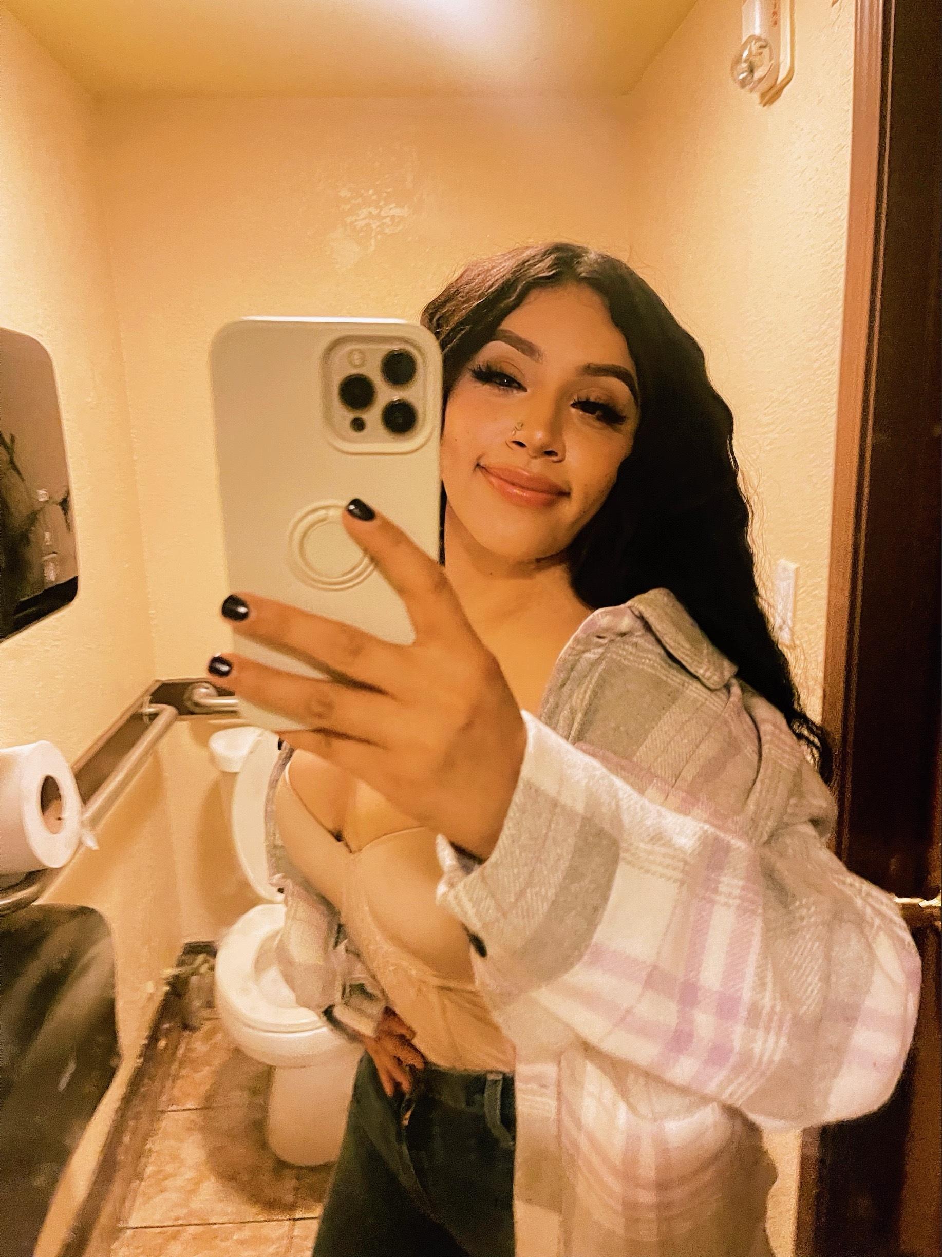 Neesii ❣️ profile image