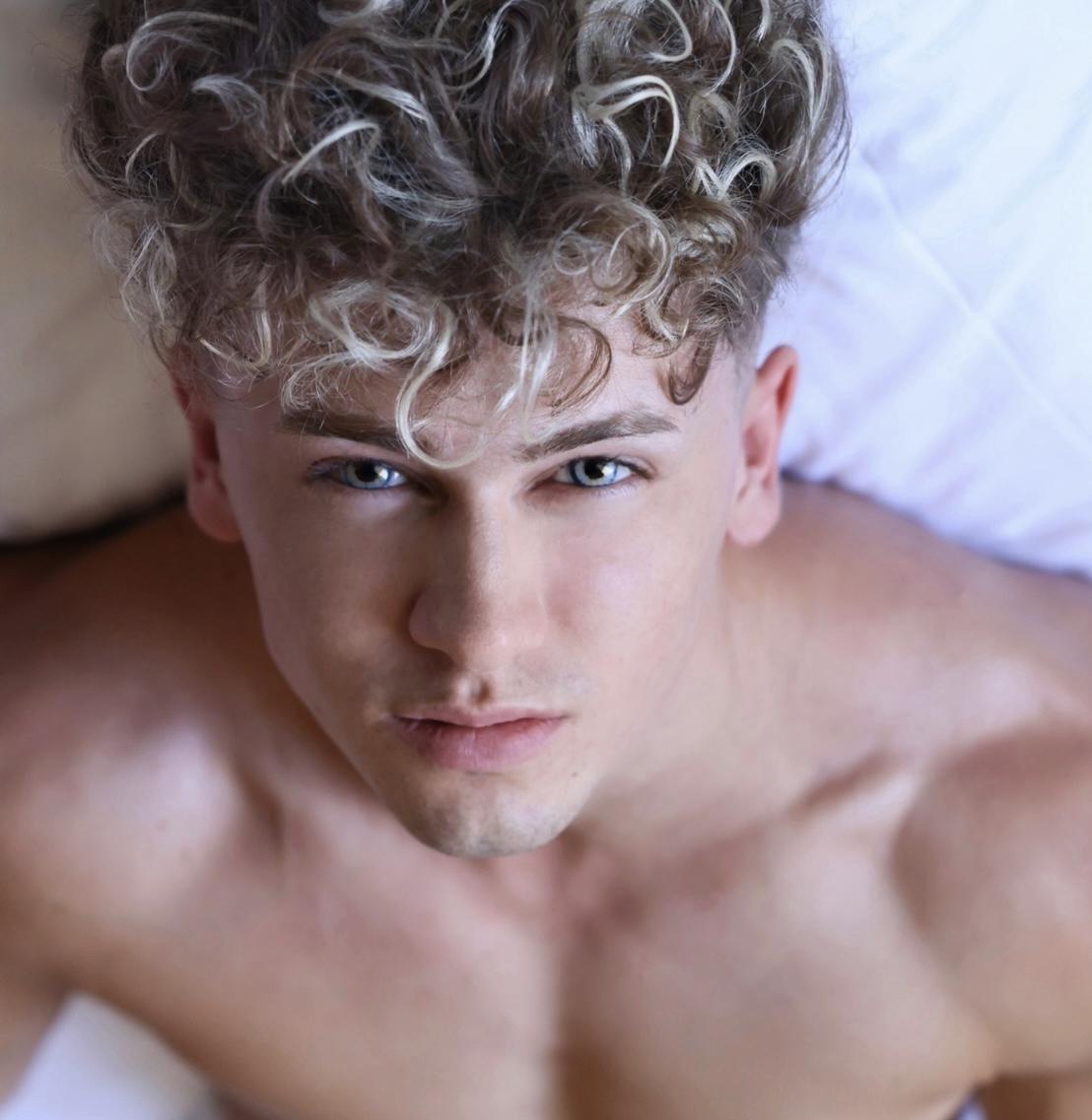 Yarik VIP  🇺🇦 Top 0.2%  (Slavik) profile image