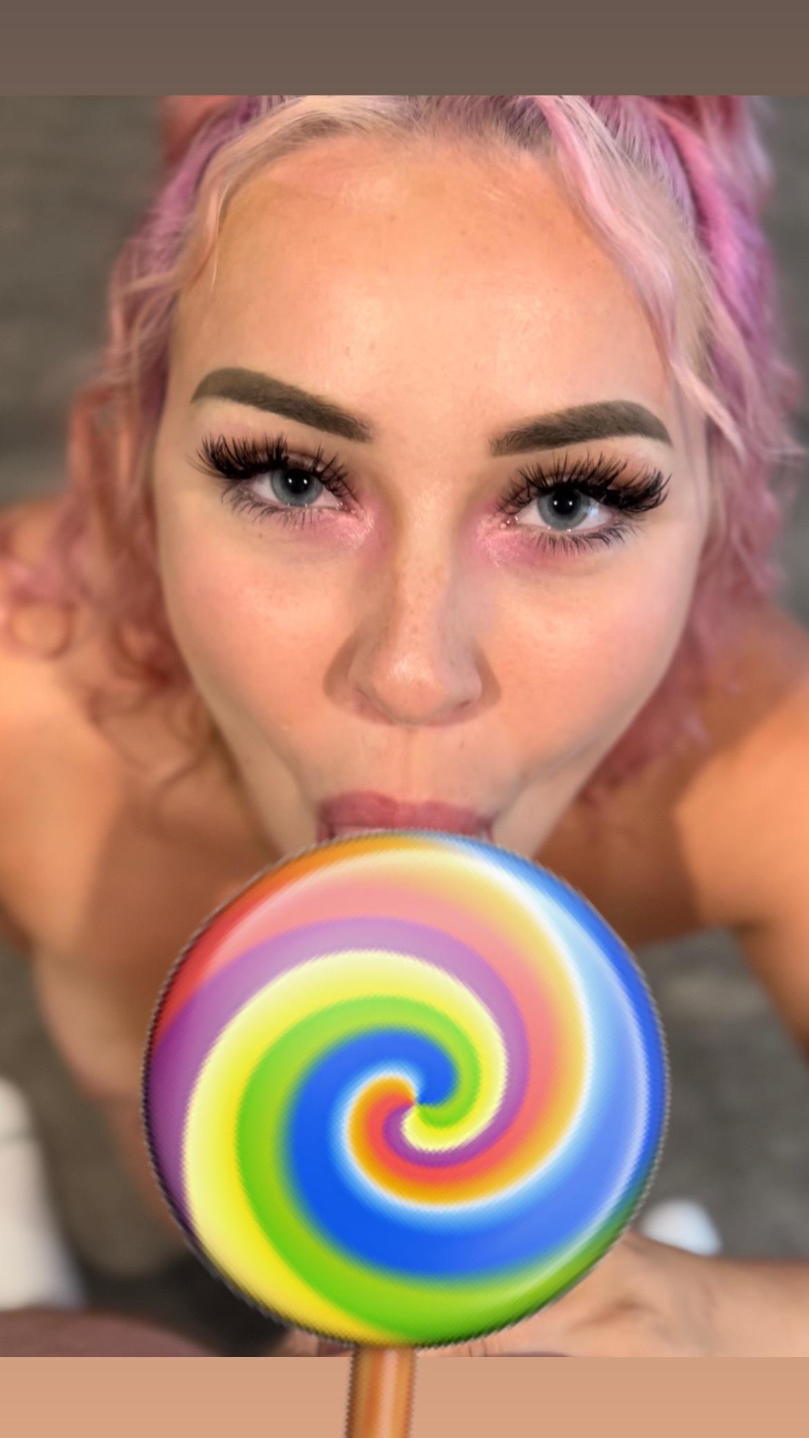 Chloe Ray profile image