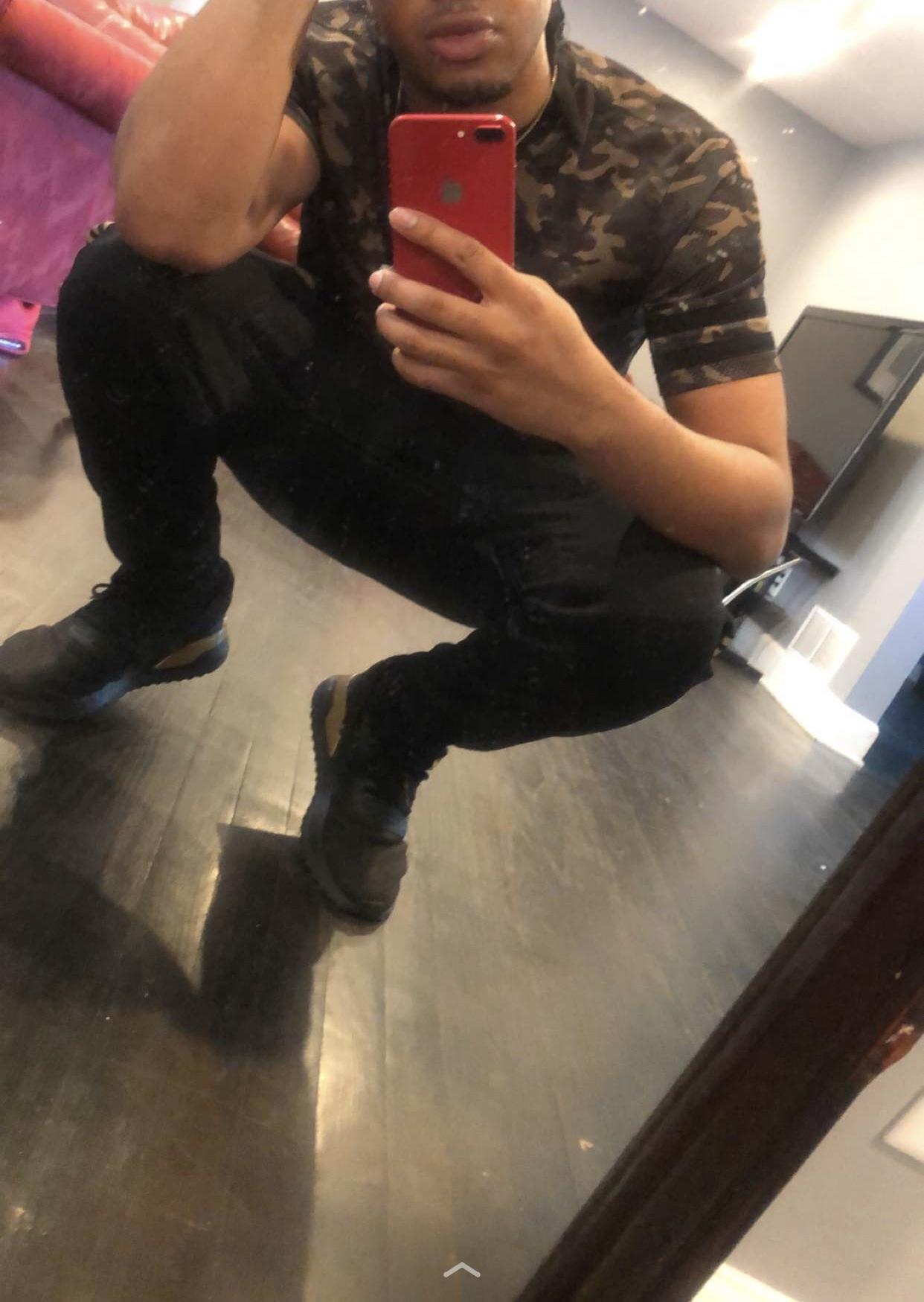 Downsouthlipz profile image