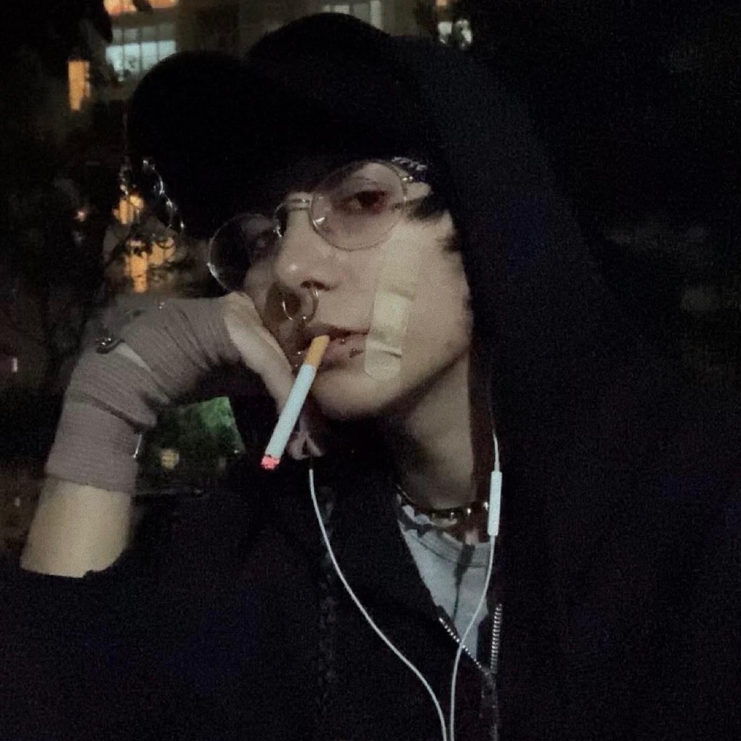 Itzel 🪱 FREE profile image