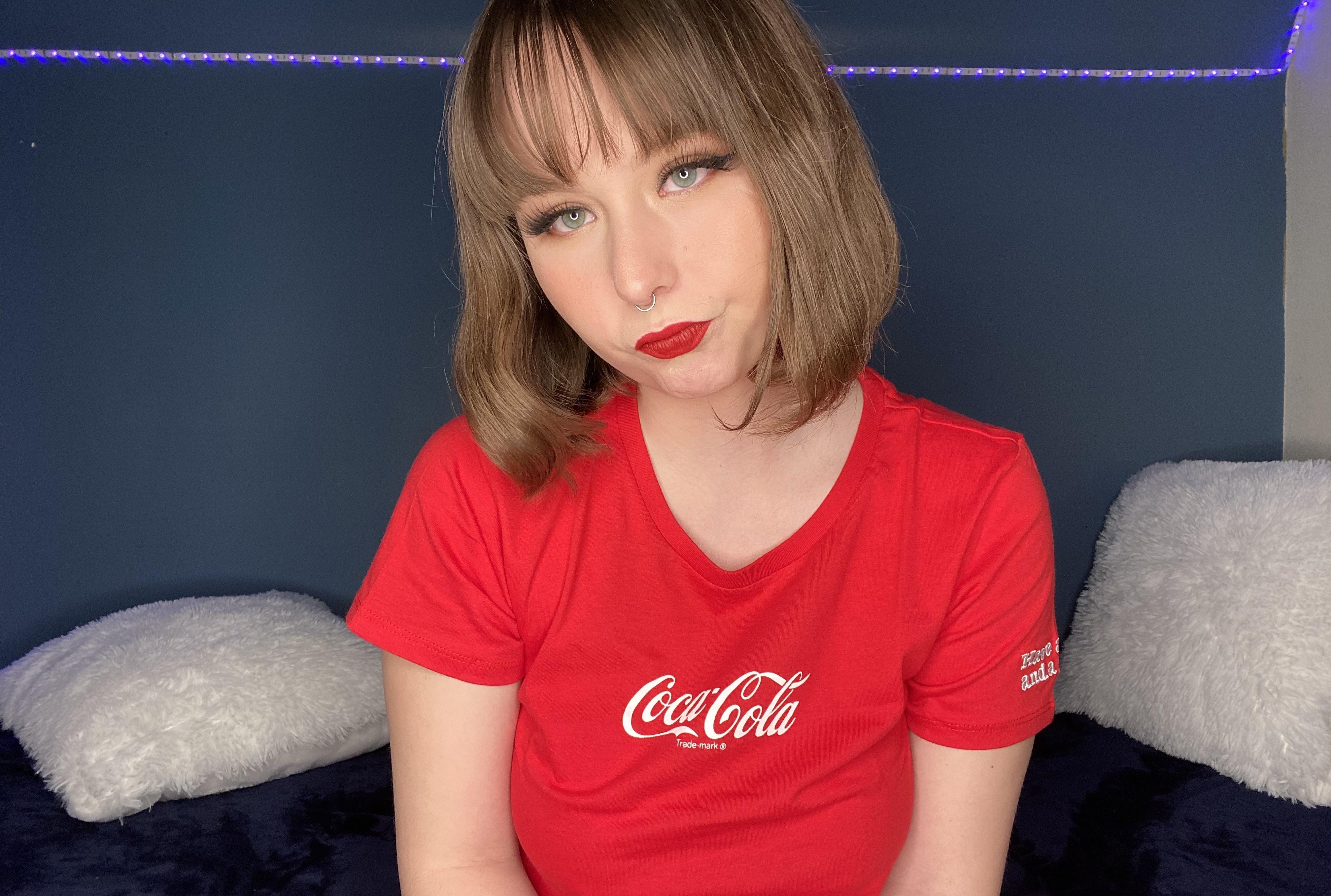 Lucy Cola profile image