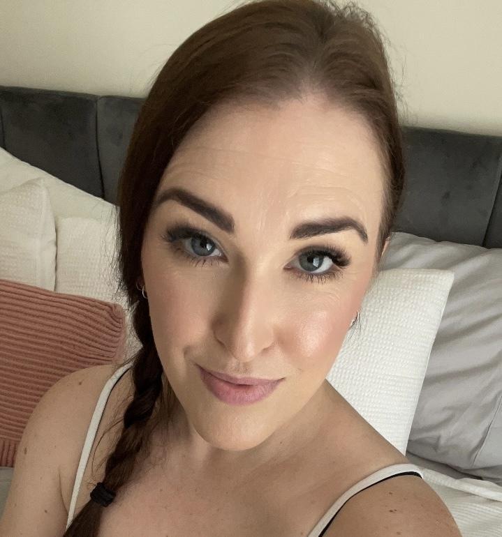 Claire profile image