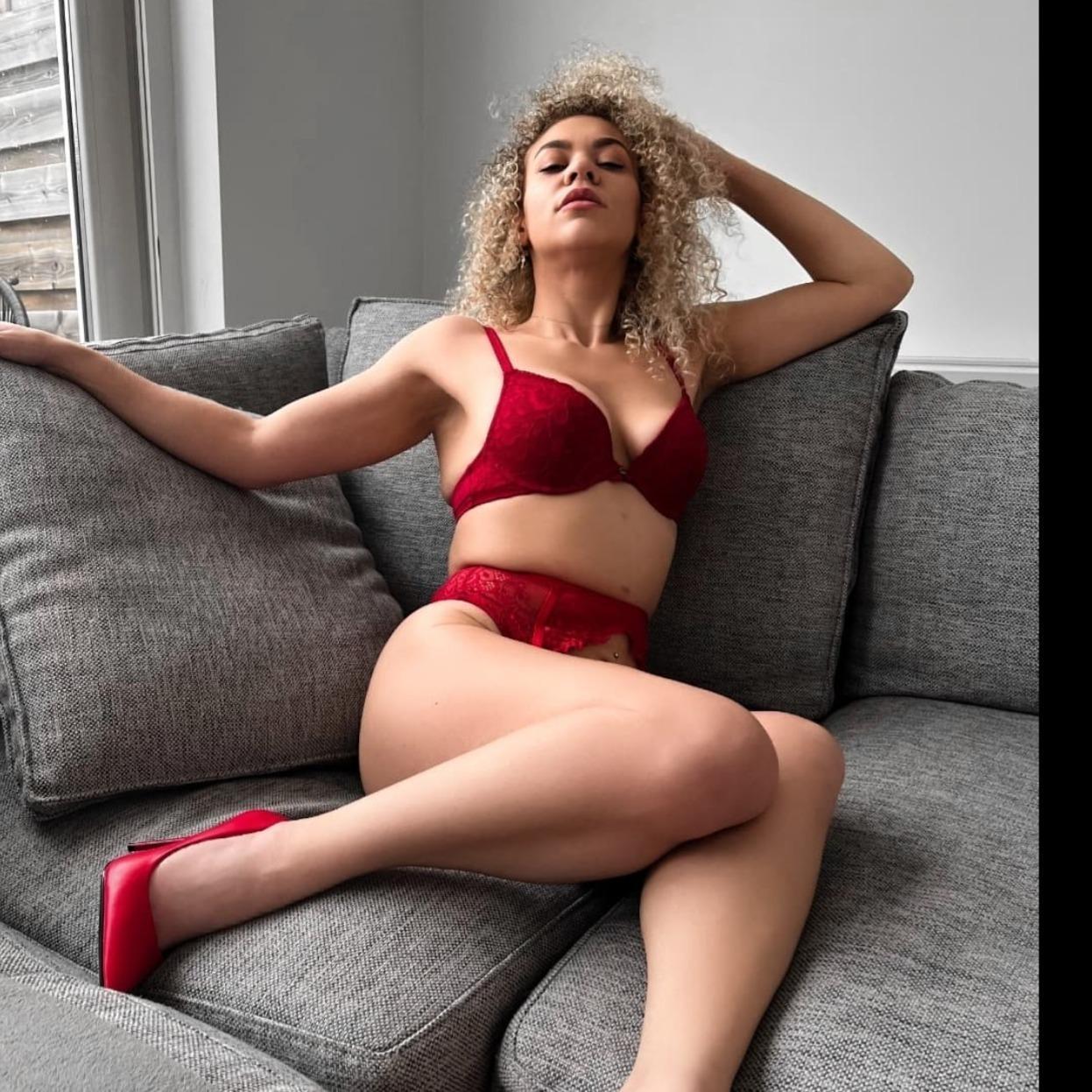 Sarah G. profile image