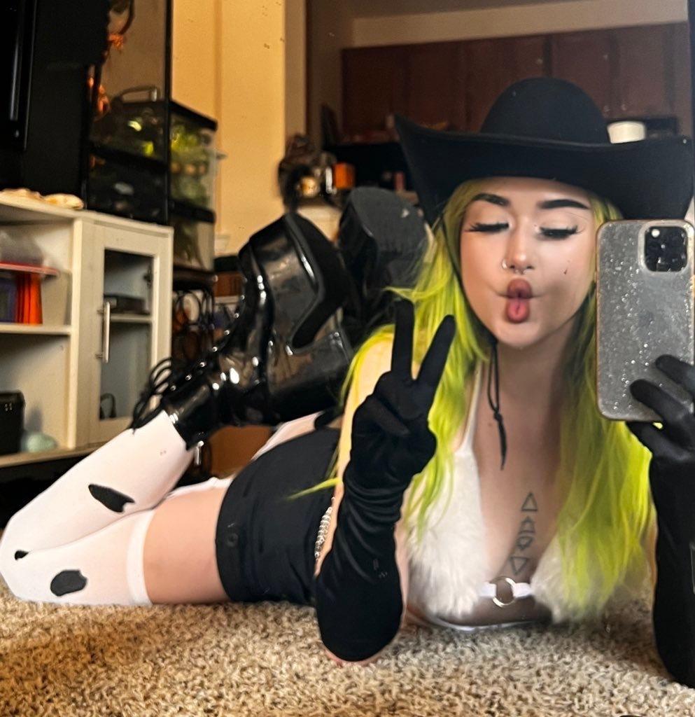 Wren🌿 profile image