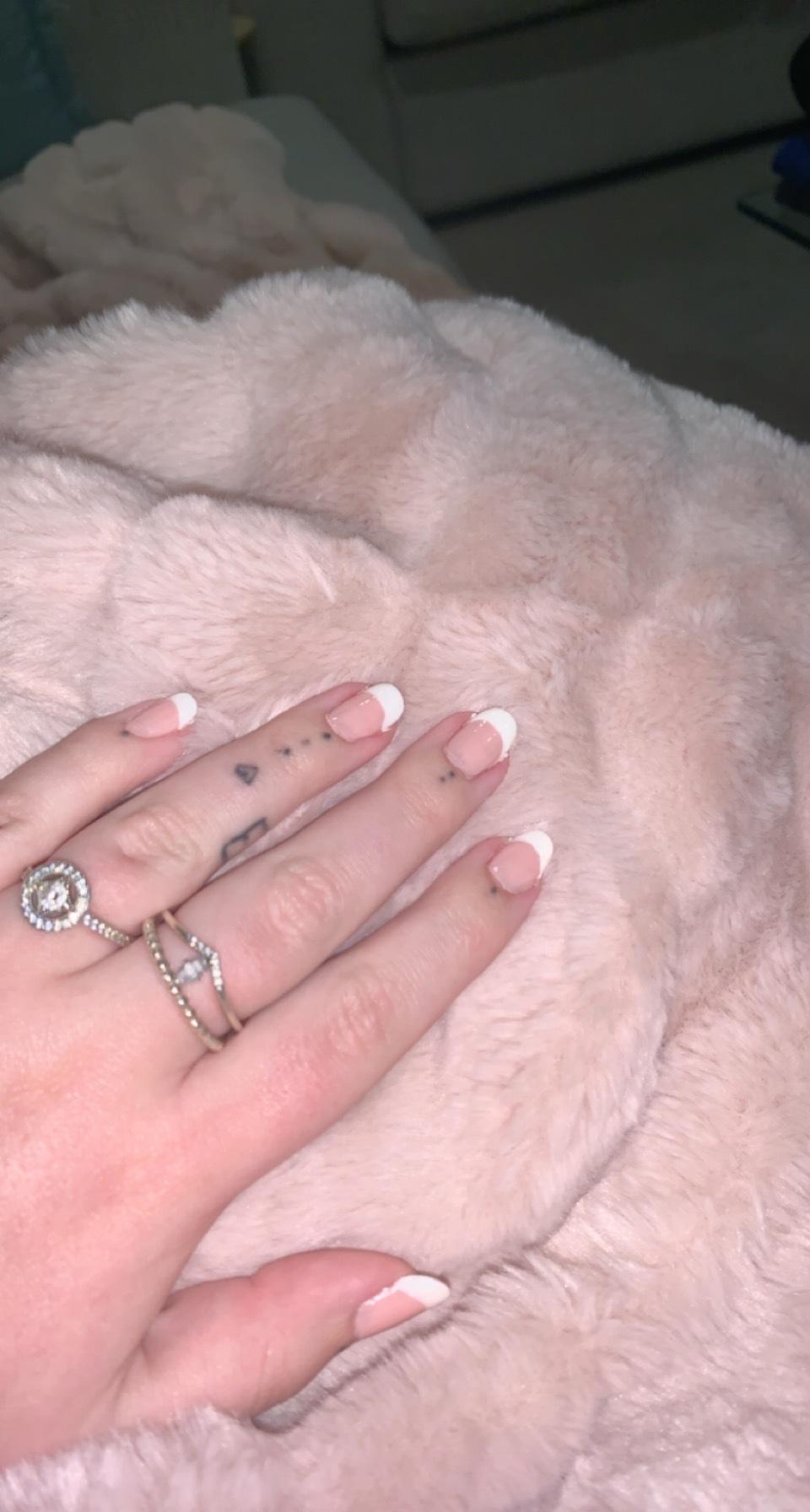 Aurora profile image