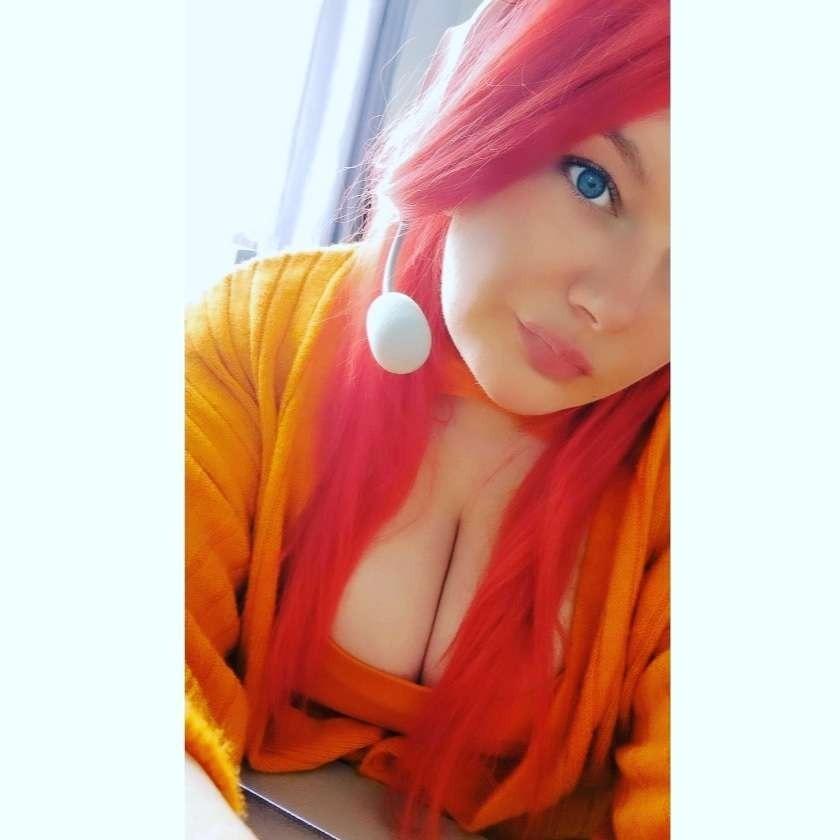 That naughty nerd girl profile image