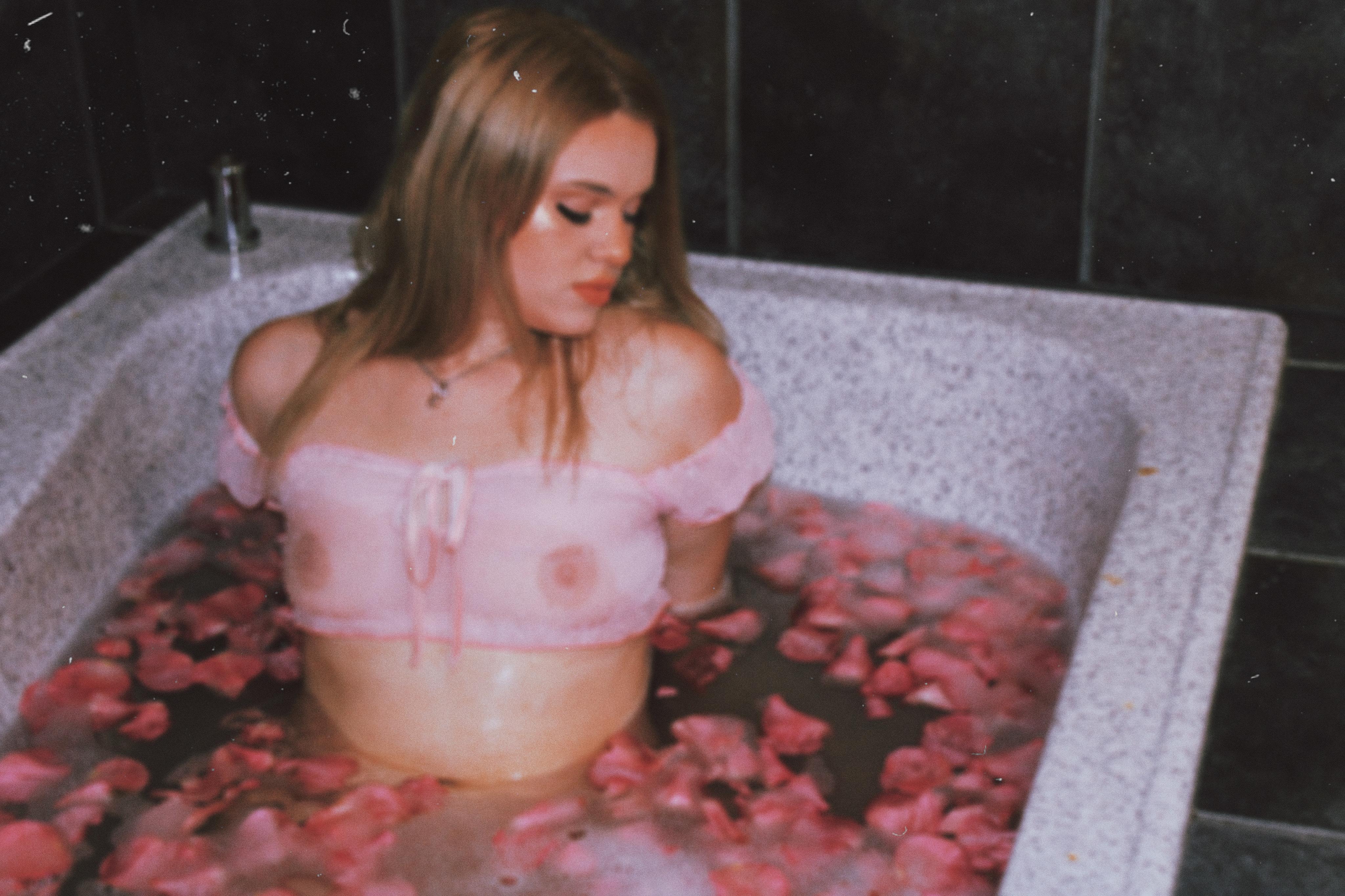 hunny bunny🐰✨ profile image