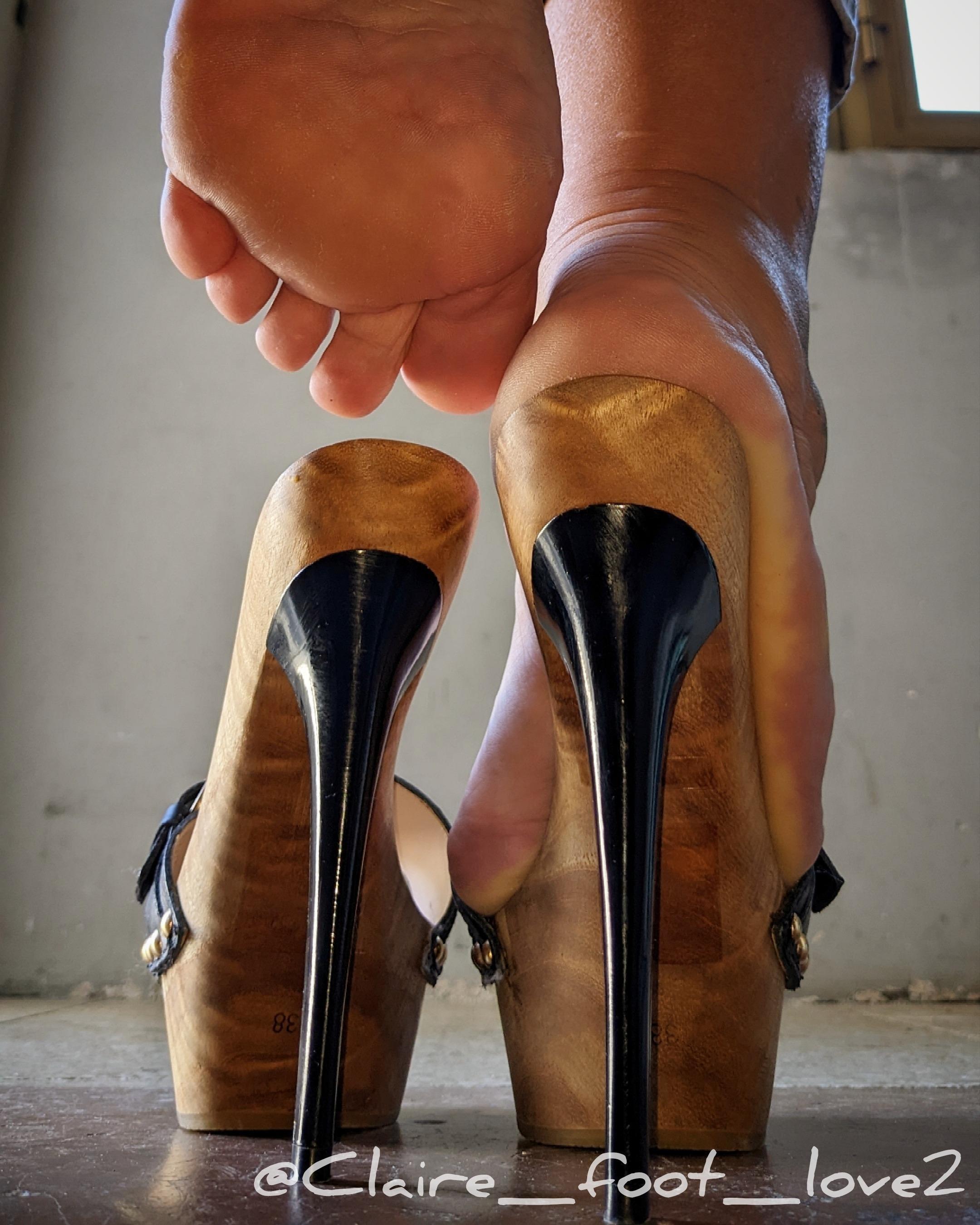 Piedi Scarpe e Zoccoli di Claire profile image