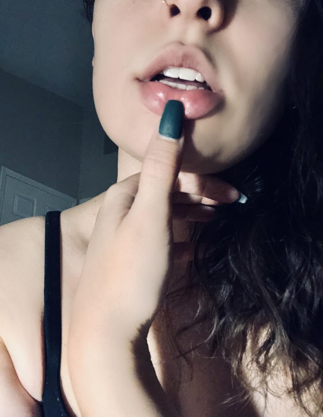 Roxie 💜 profile image