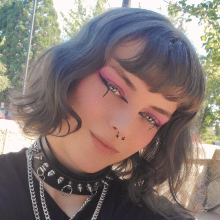 Zoie White profile image