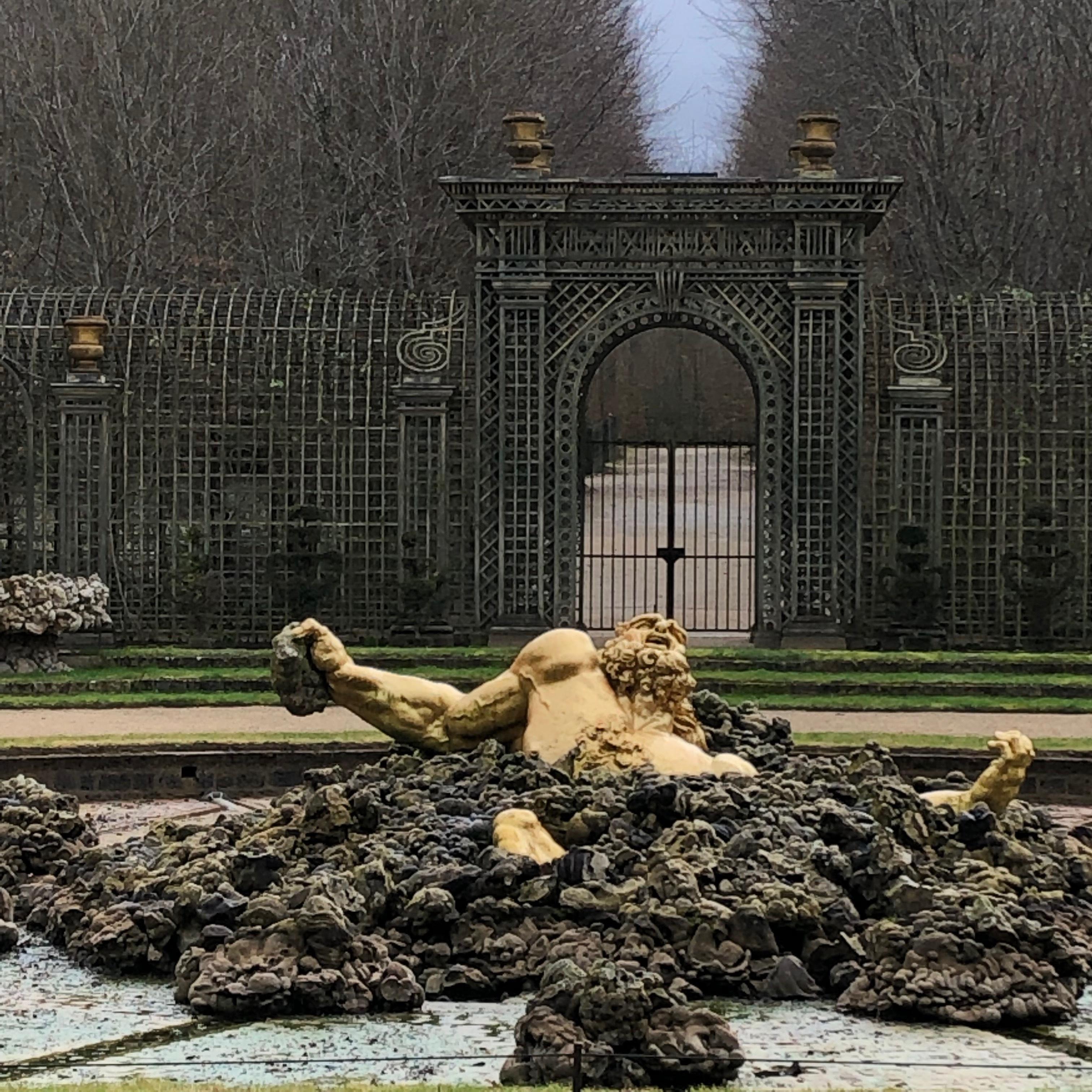 etalon-parisien profile image