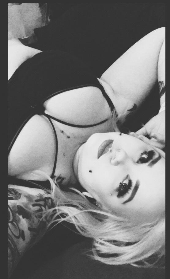 The Goth Gf profile image