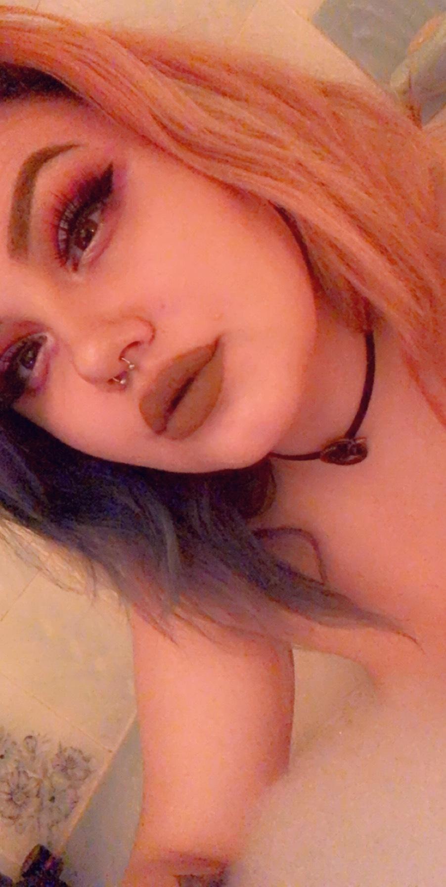 rocking sarah tonin profile image