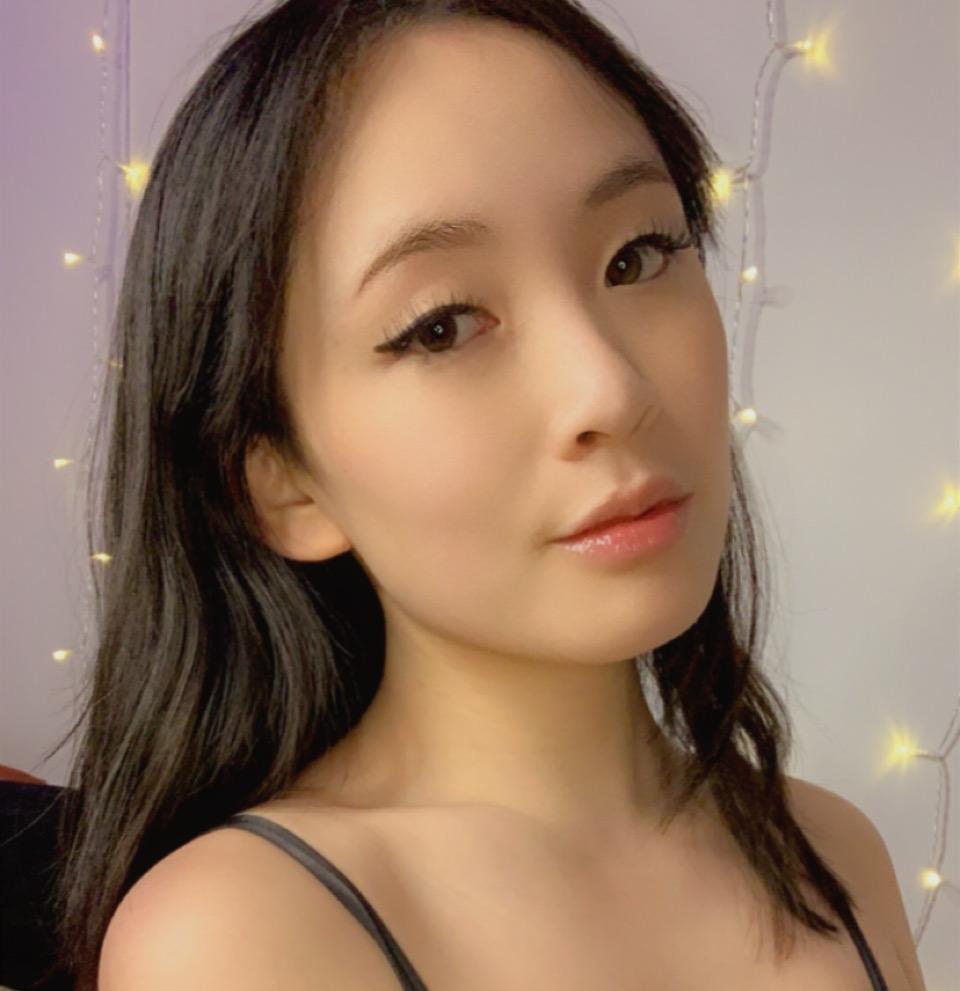 Freya 🌹 profile image