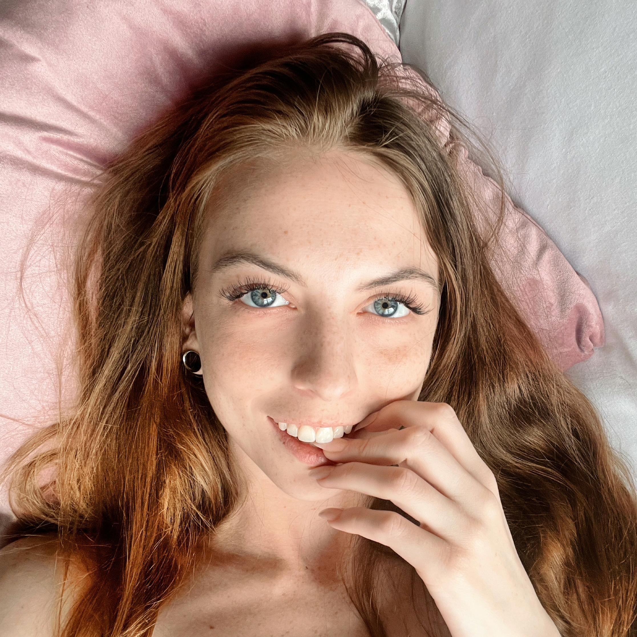 Sweet Bee 🐝👑 profile image