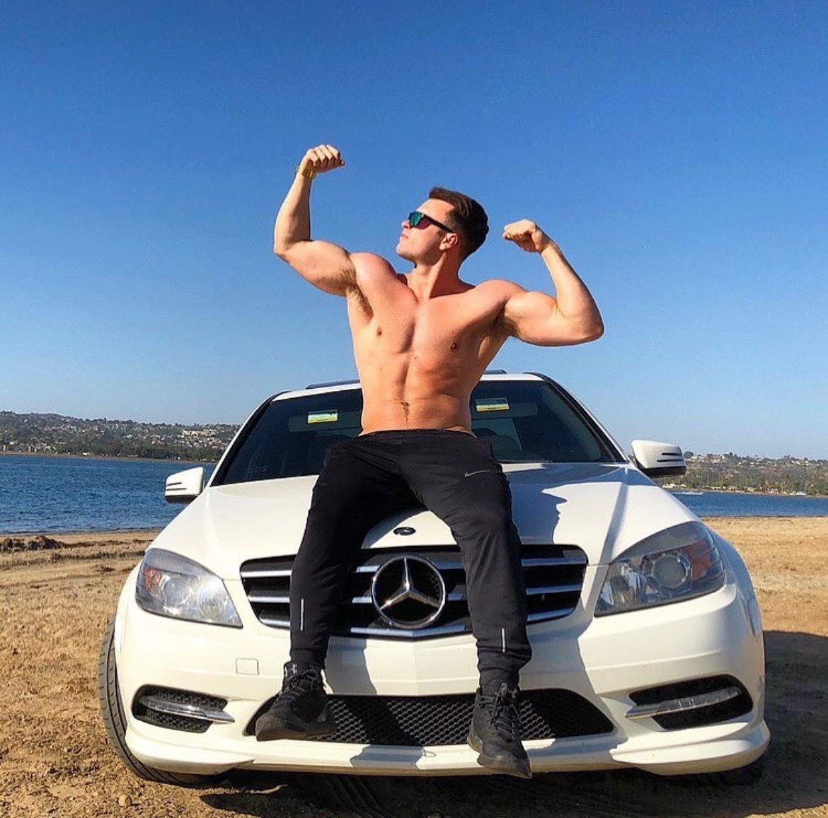 DamnWhosThat profile image