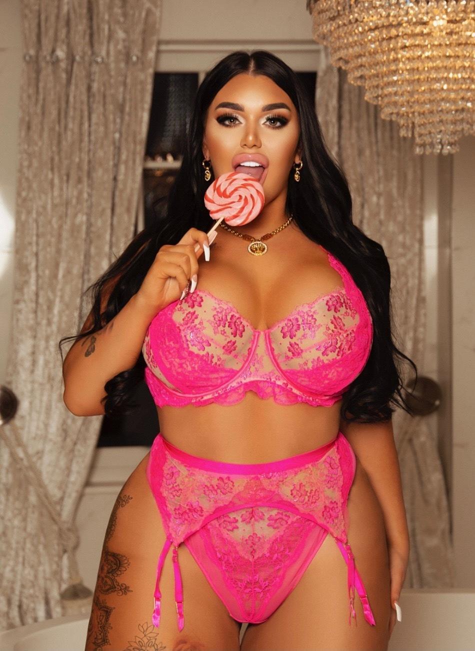 ELLIE CHLOE 👿 BBC QUEEN profile image