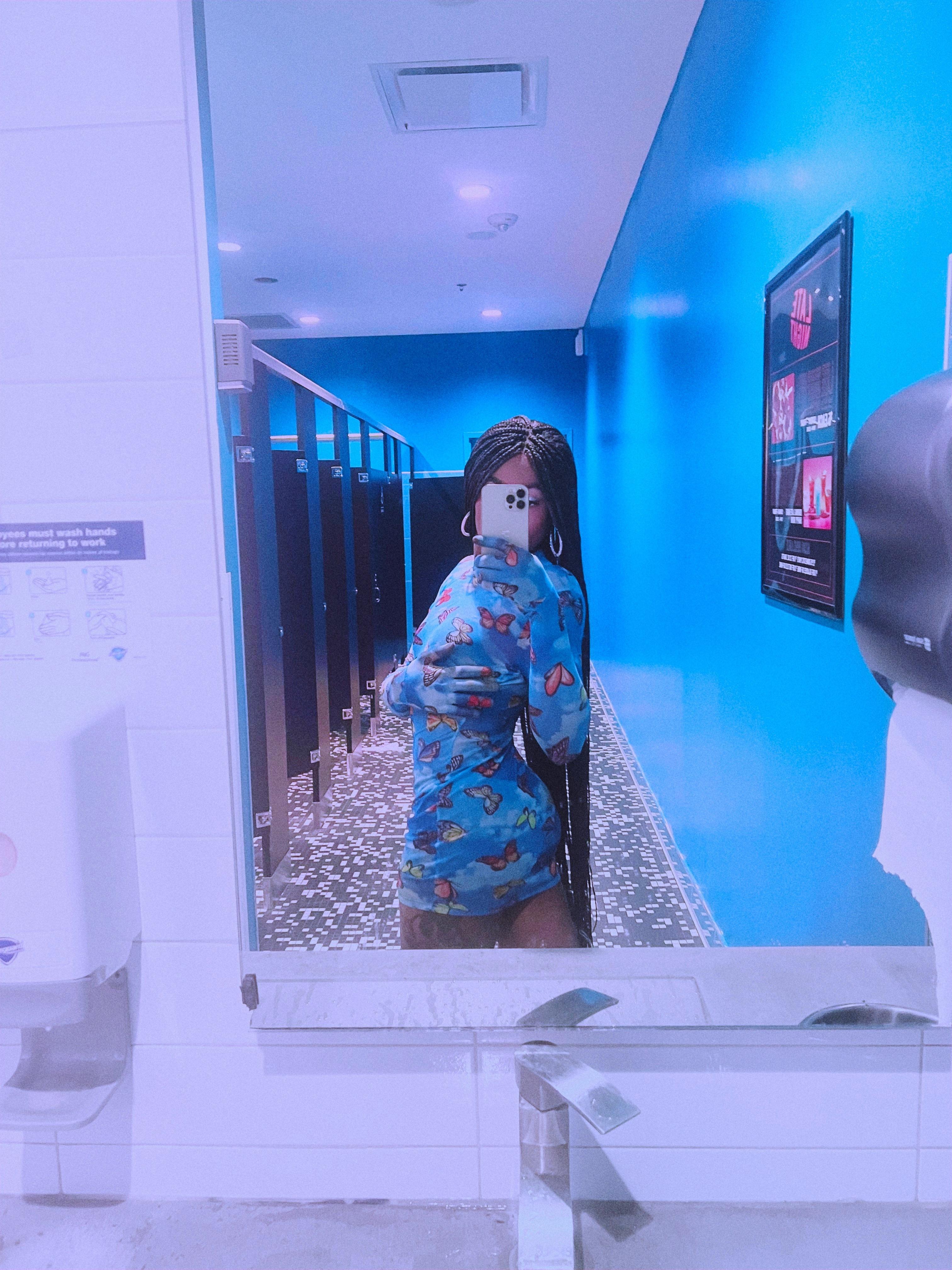 Snow Sparks profile image