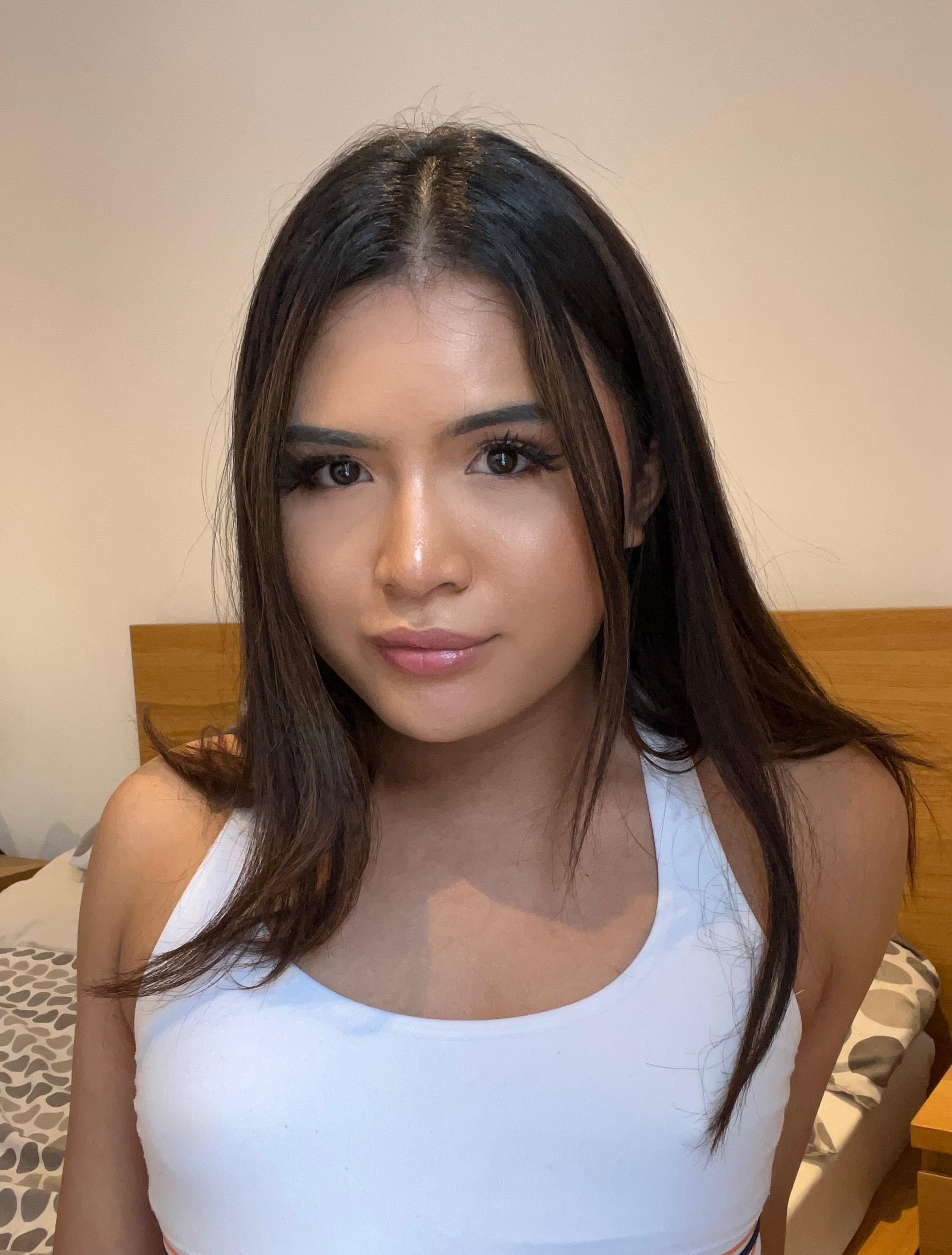 Hannah Moore ℕ𝕒𝕦𝕘𝕙𝕥𝕪 𝕋-𝔾𝕚𝕣𝕝 ❤️‍🔥 profile image