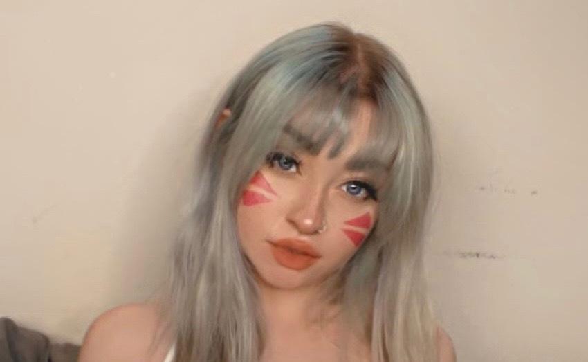 Lux (lilbussygirl) profile image