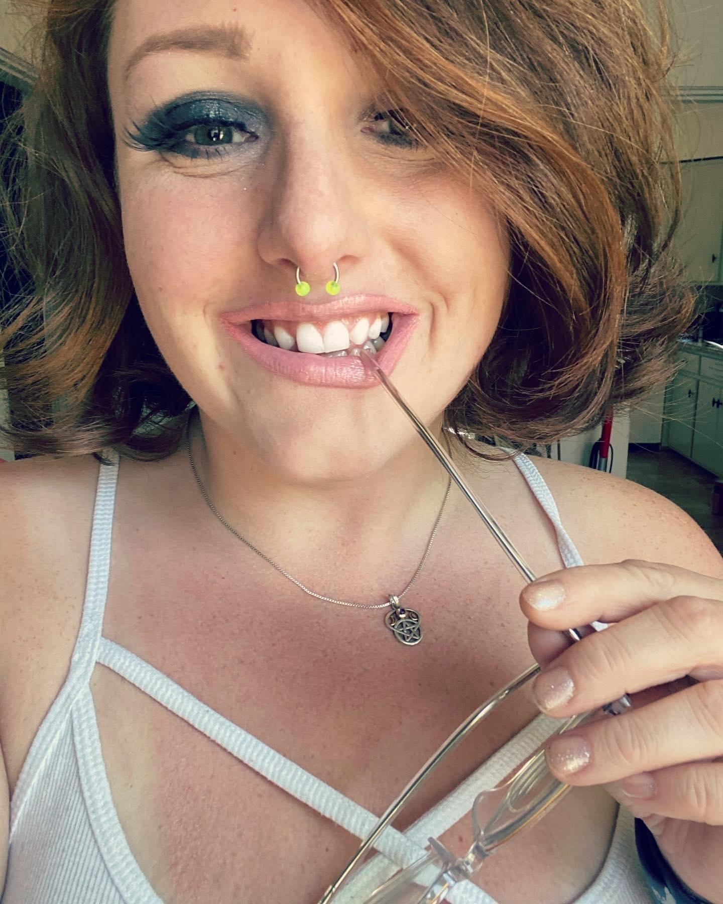 Jezebel4U profile image