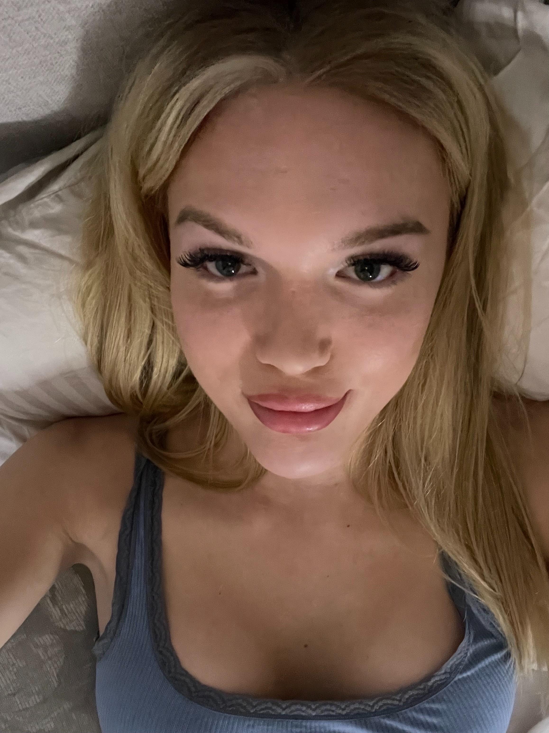 Luna ✨ profile image