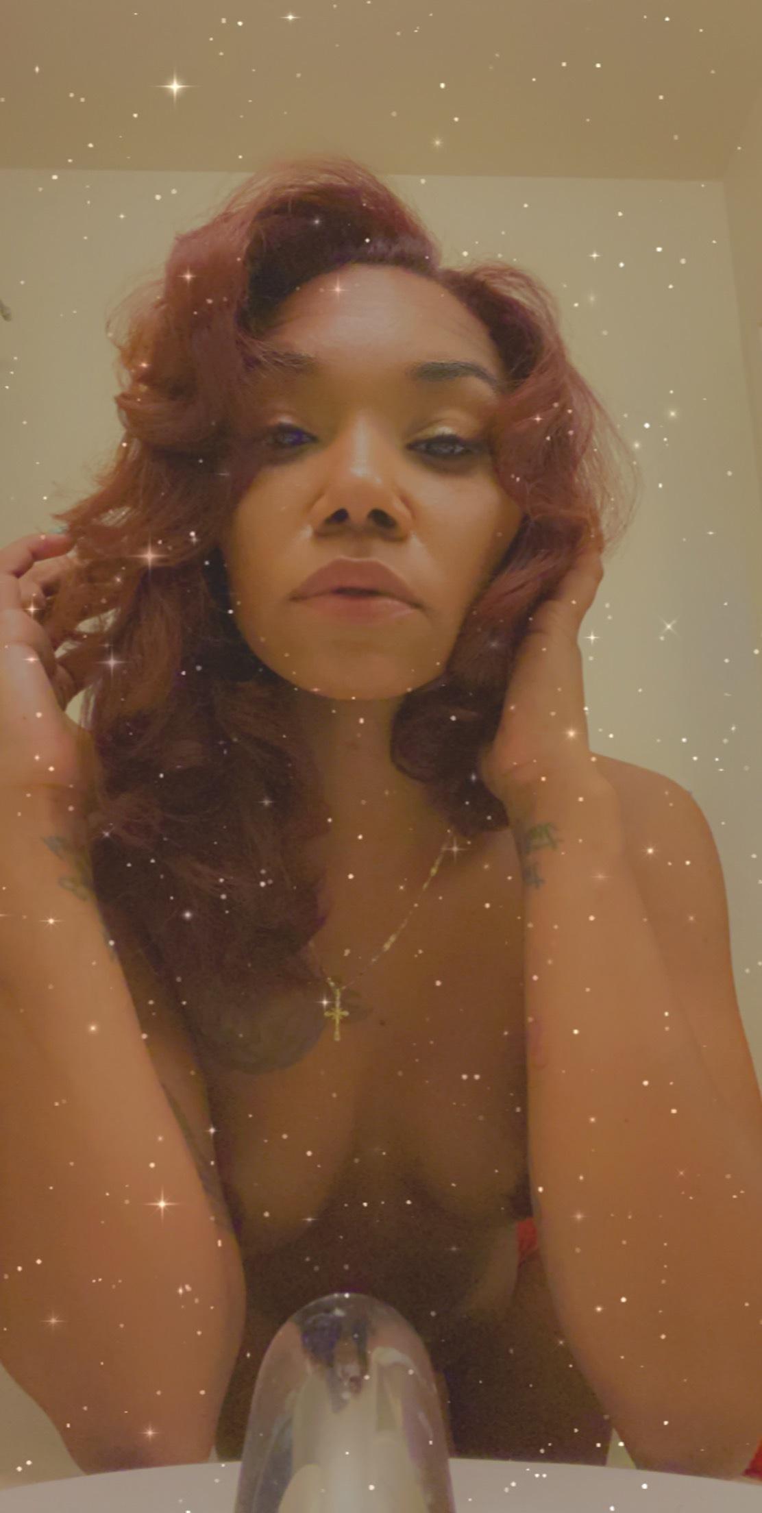 Pleasure 💋 profile image