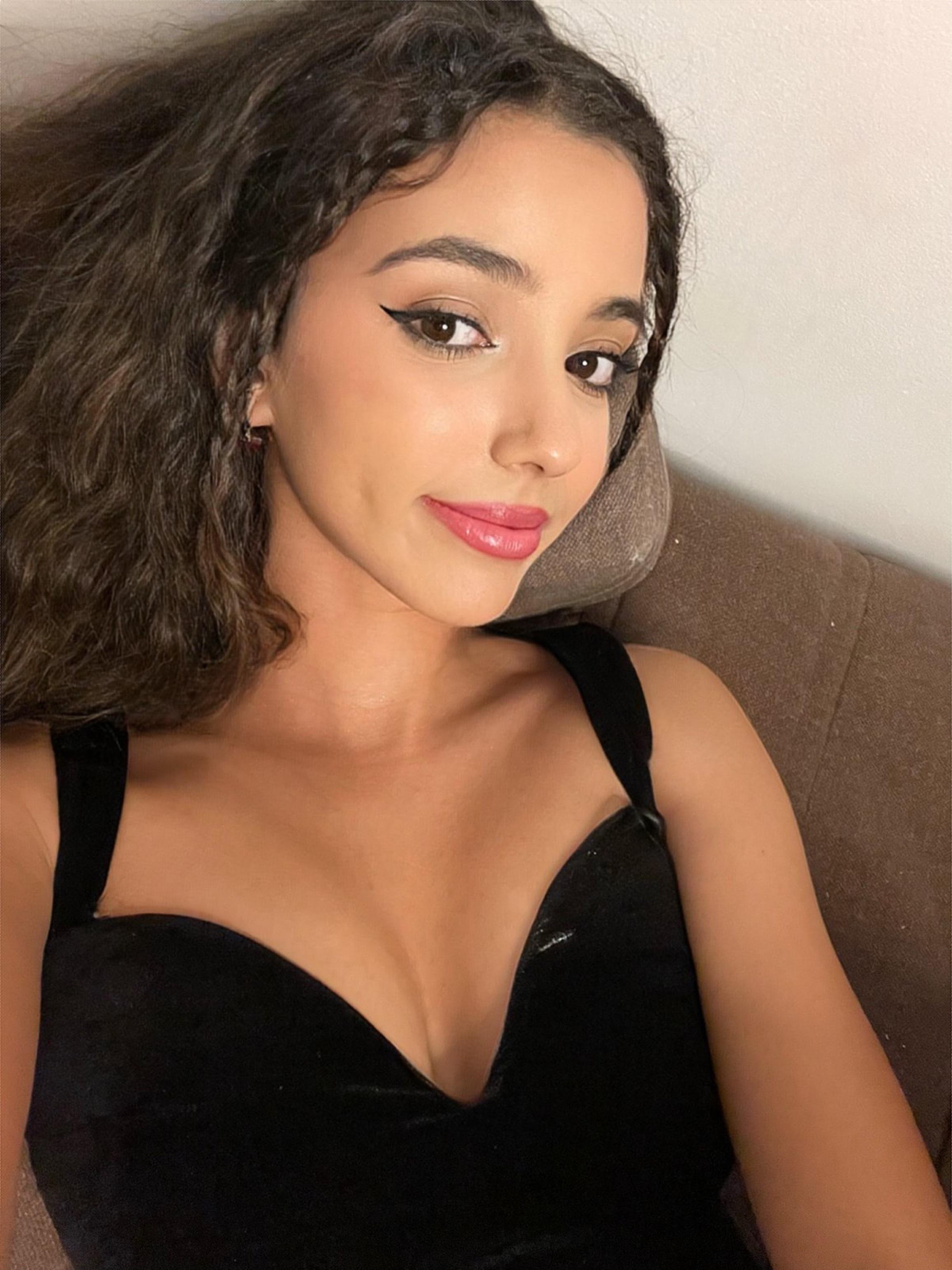 Regina profile image