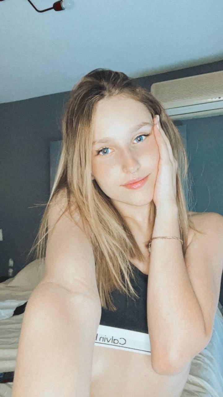 Leia brown 🍒 profile image