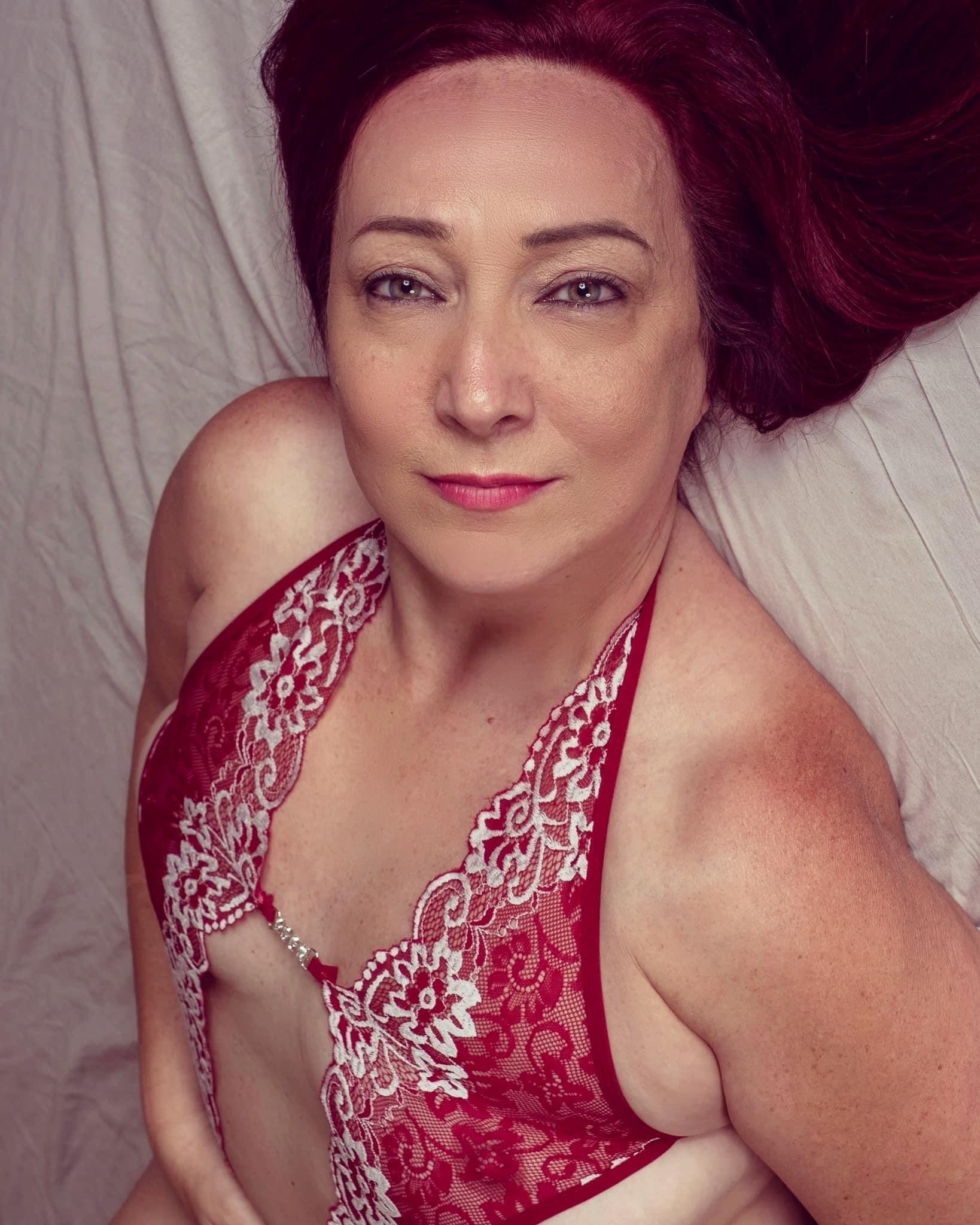 Scarlet Seductress profile image