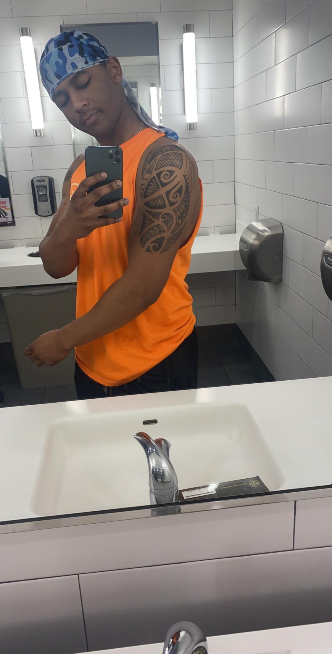 Stelios valentine profile image