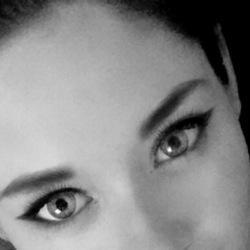 L-u-c-y profile image