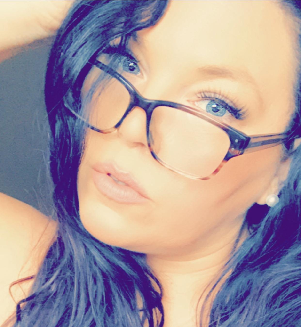 Lee Elizabeth profile image