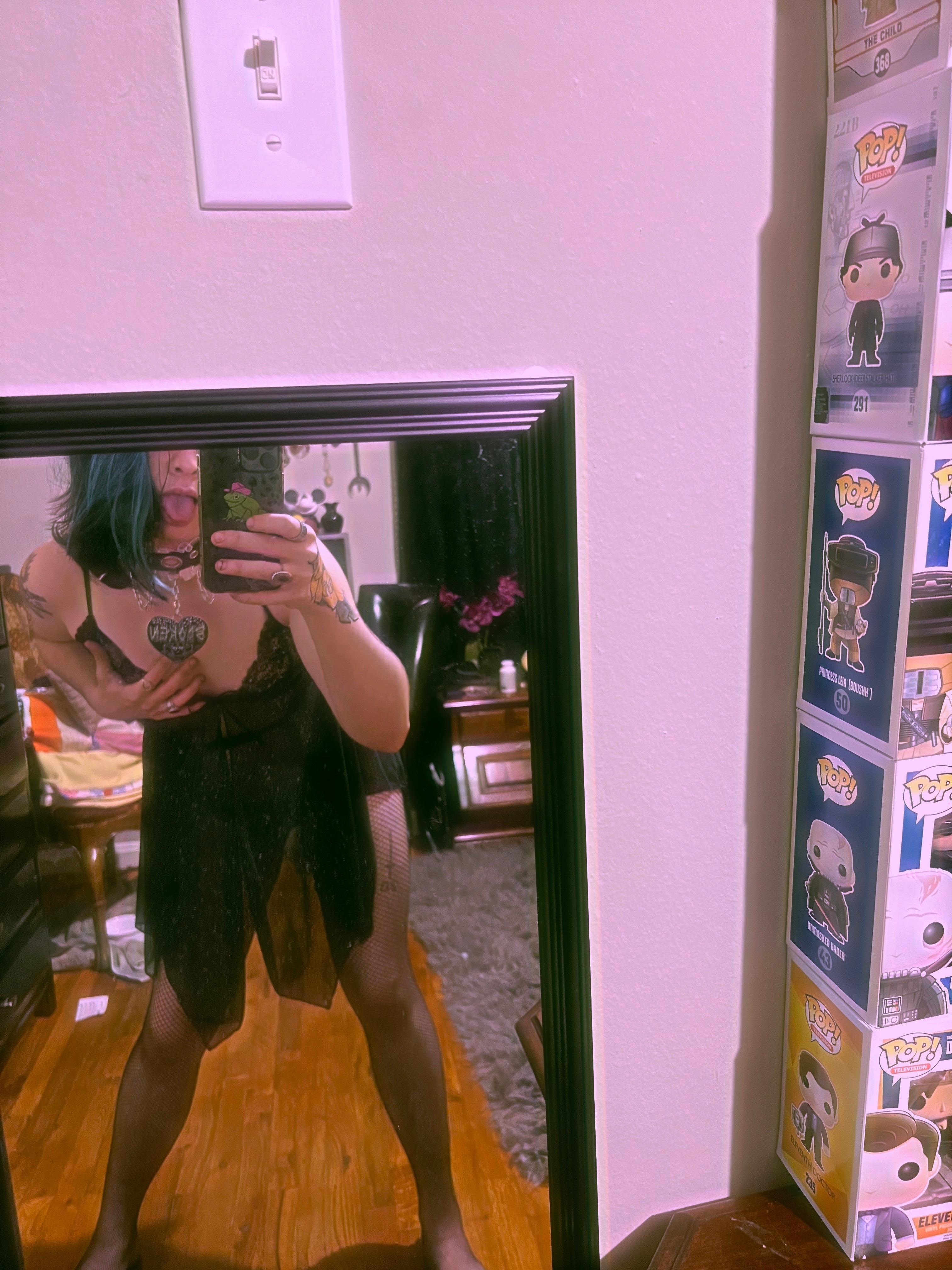 Velvet Gray profile image