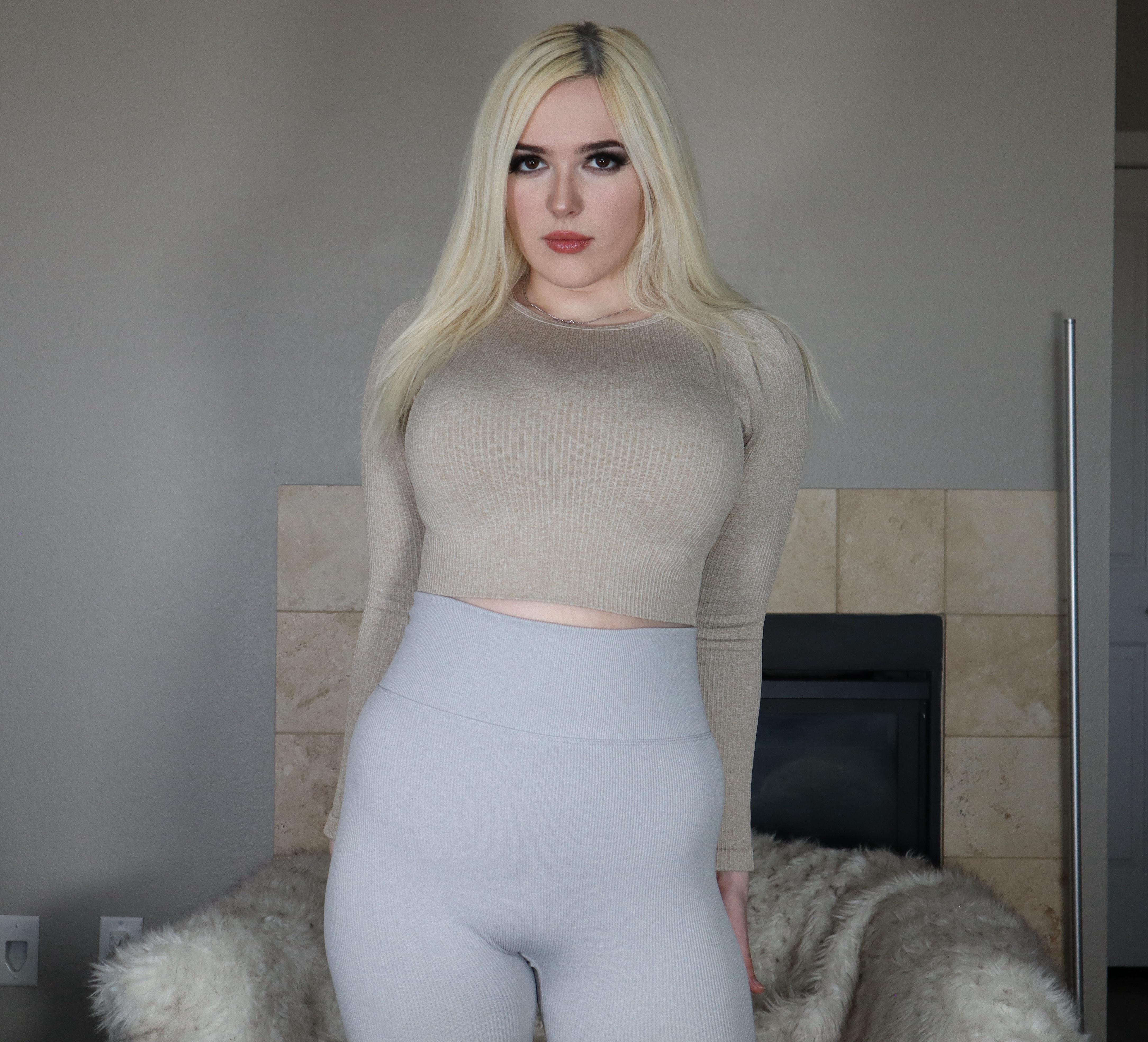 Goddess Ivy Grey profile image