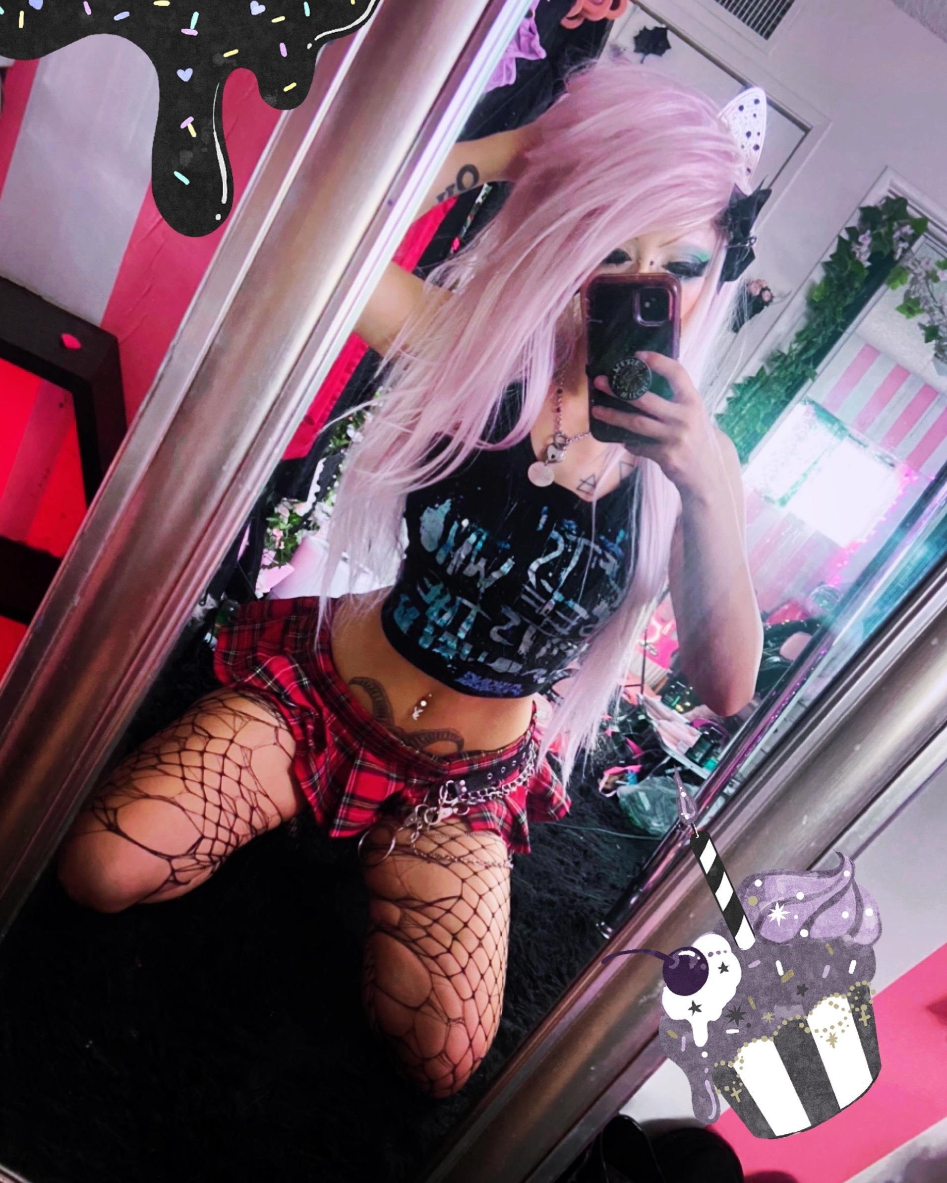 Alice Hellfox 🎂 May 1st B-Day 💕 profile image