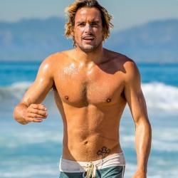 Tyler Nixon profile image