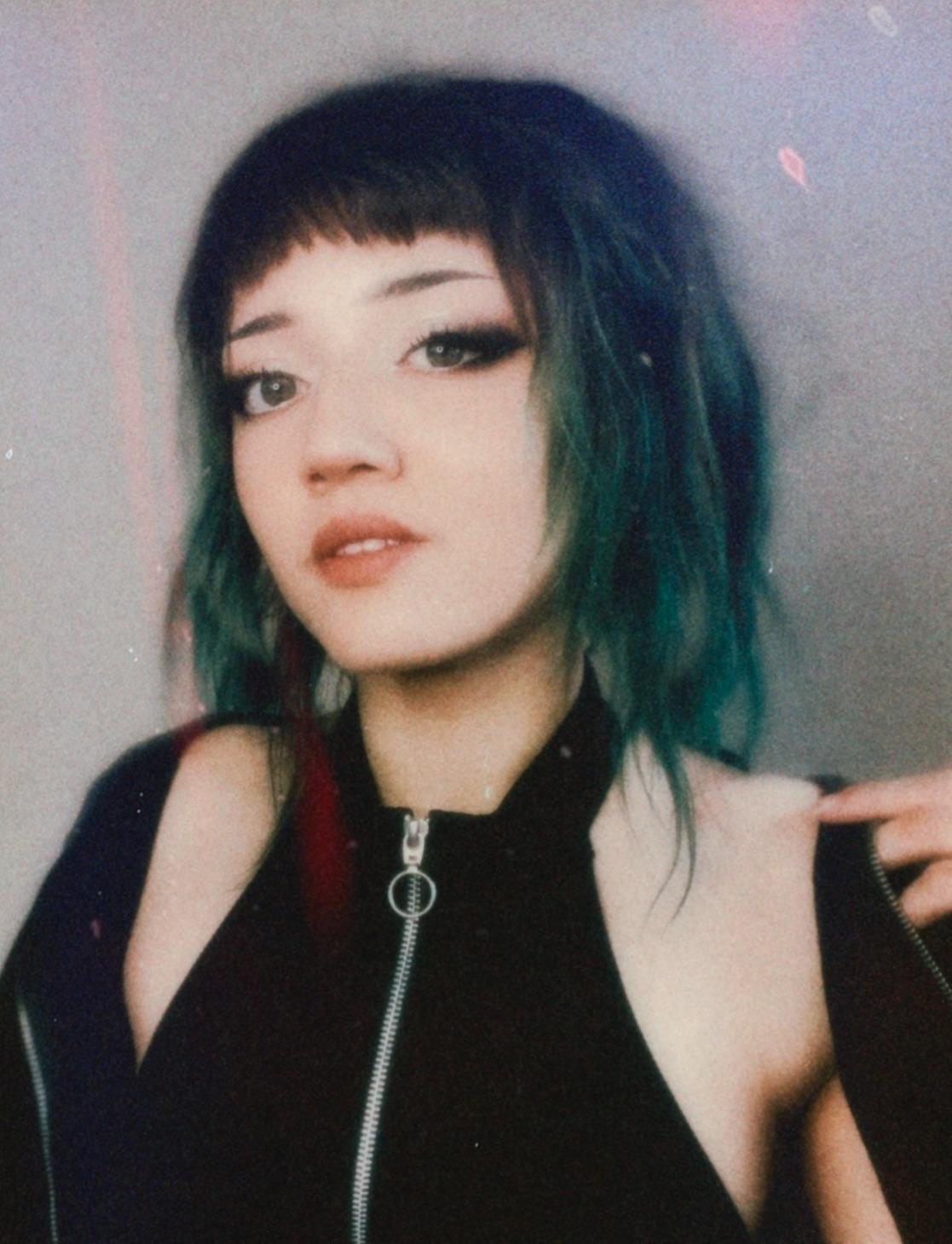 𝔞𝔩𝔳𝔦𝔢 profile image