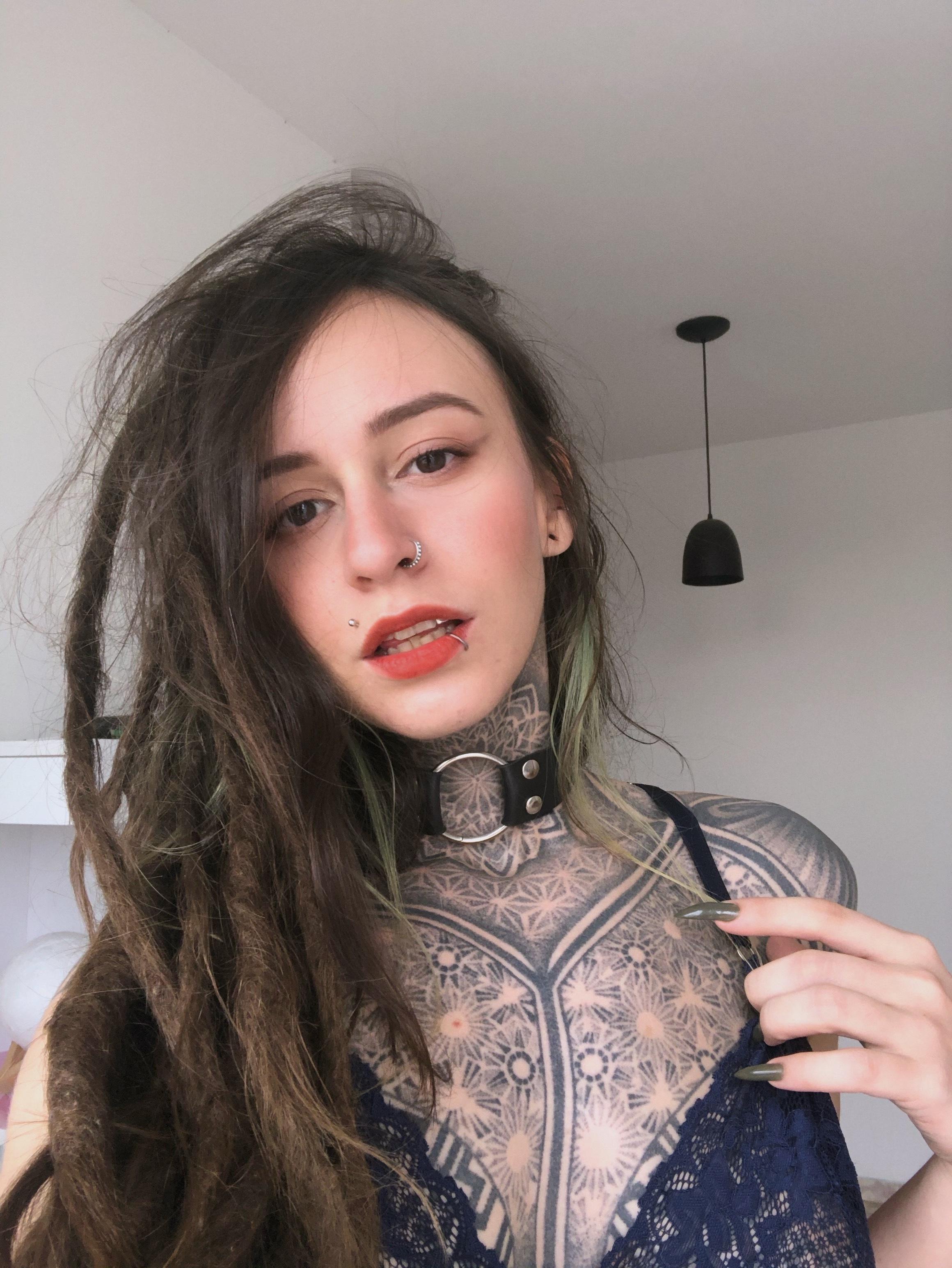 Lola Freak 🦋 FREE PAGE profile image