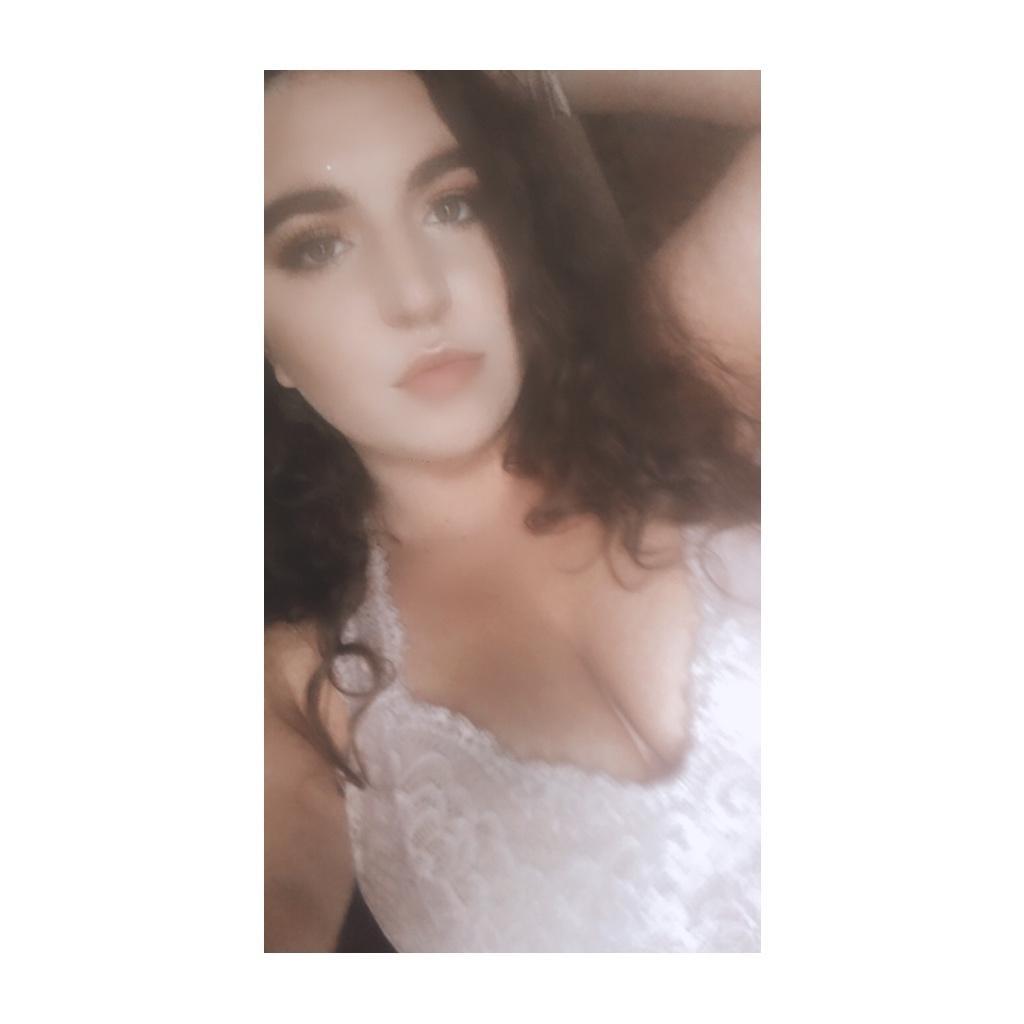 Ariaaa 😽 profile image